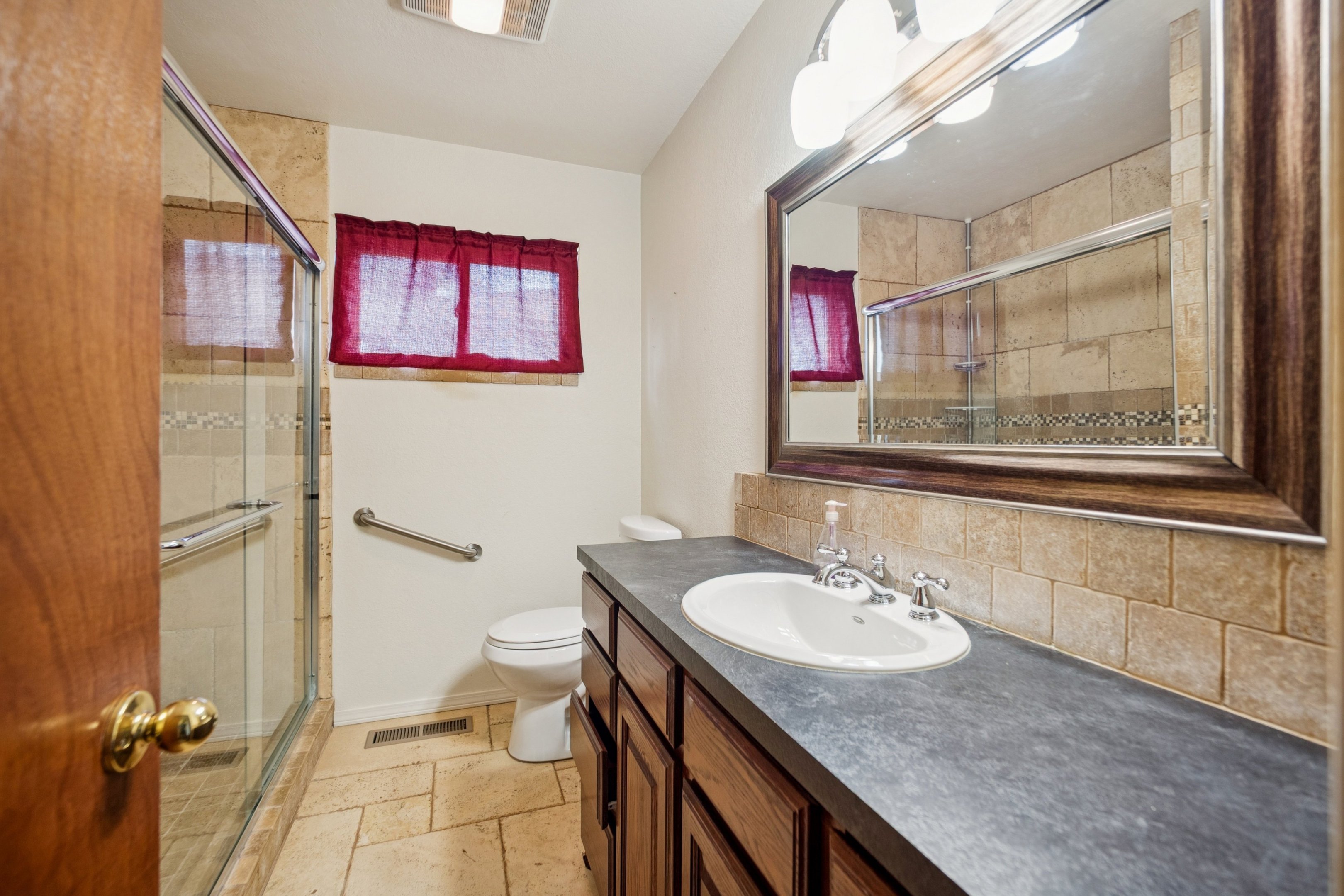 1710 Louise Drive Property Photo 11