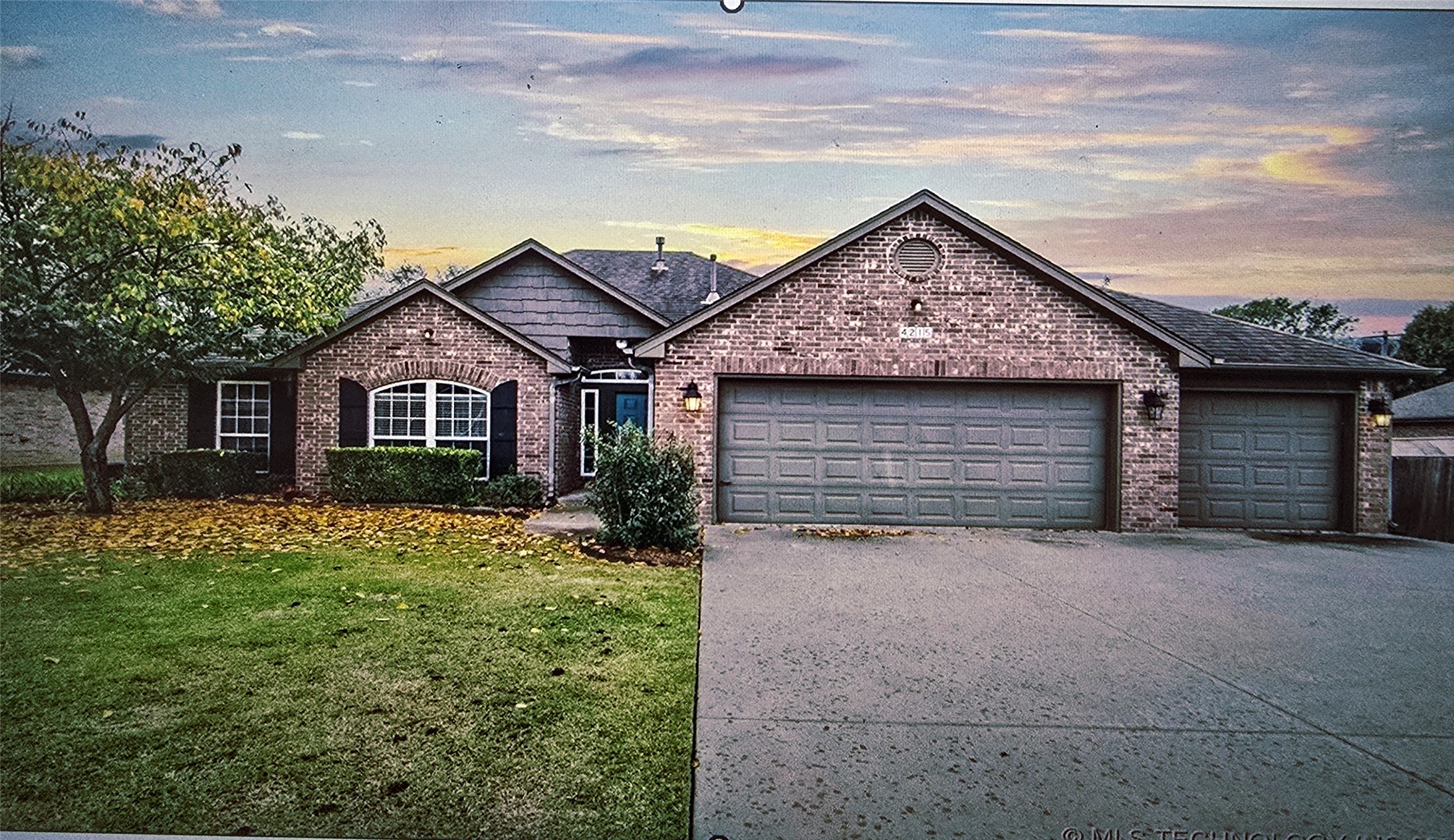 4215 Se Fairview Road Property Photo 1