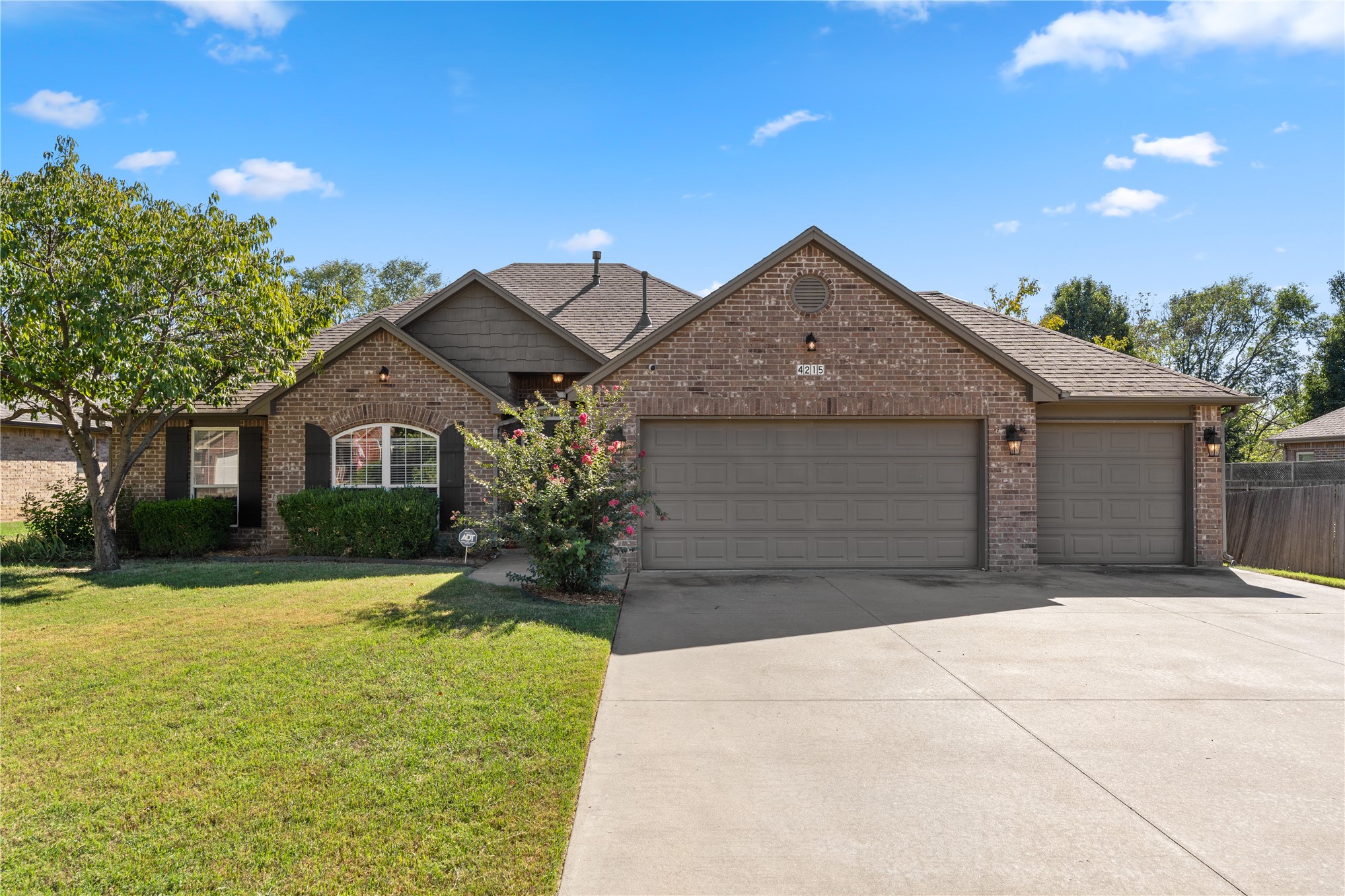 4215 Se Fairview Road Property Photo 1