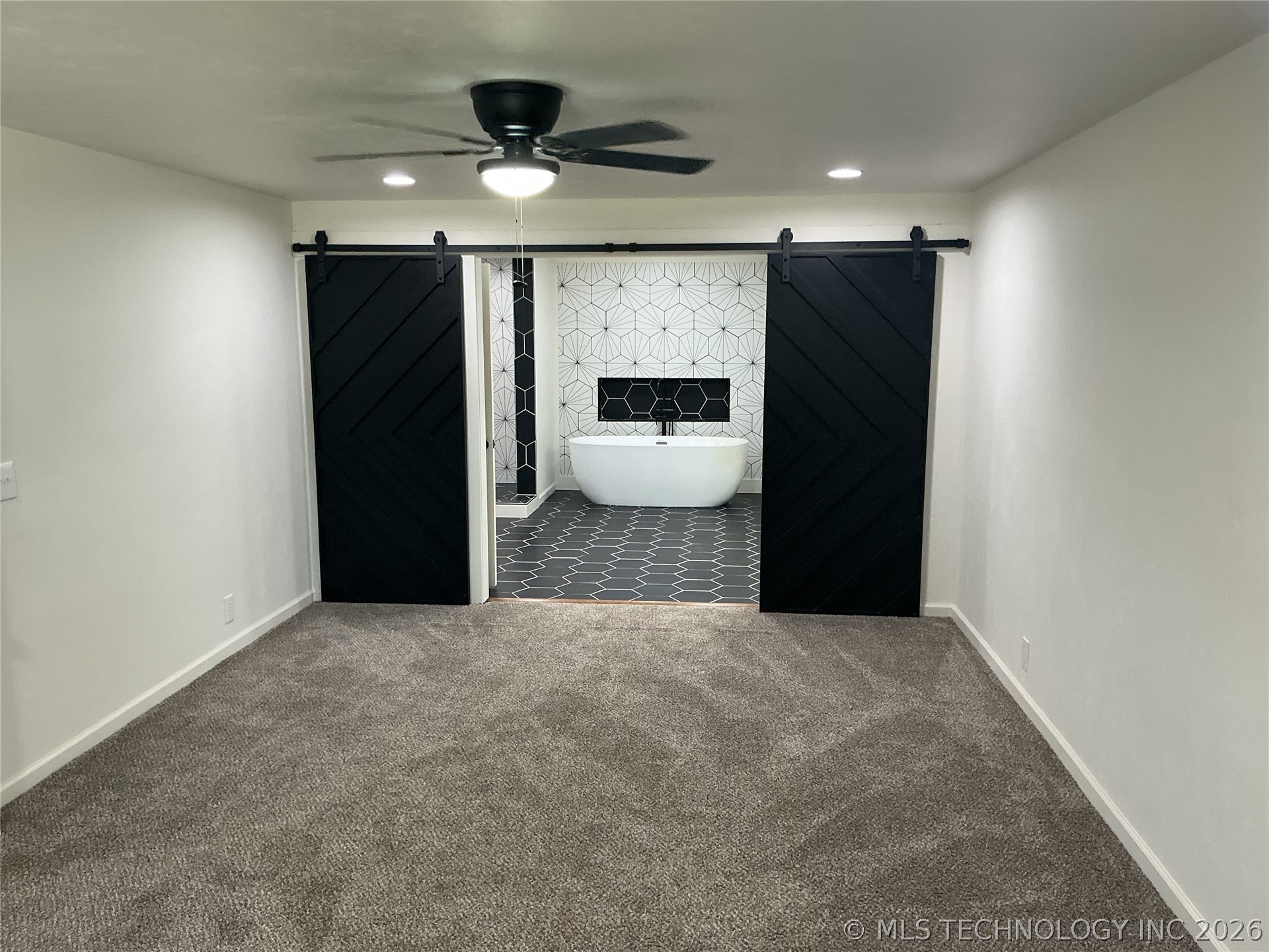 8959 Birch Street Property Photo 9