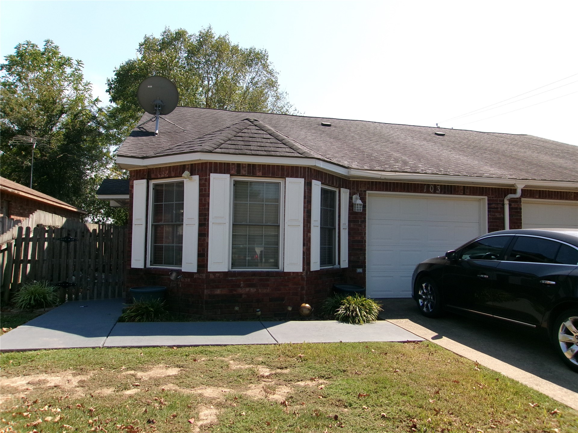 103 Cary Property Photo 1