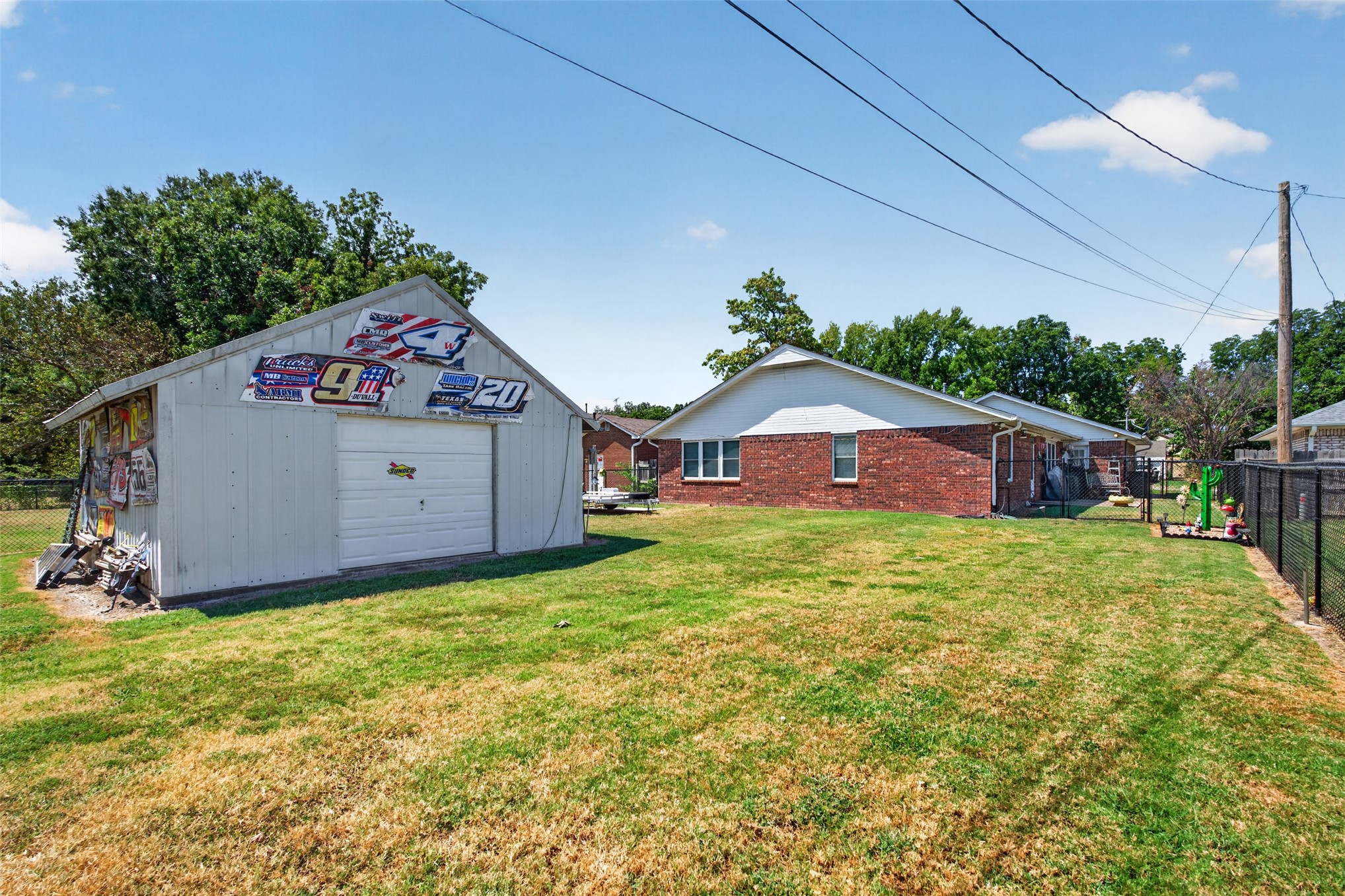 105 S Rowe Street Property Photo 5