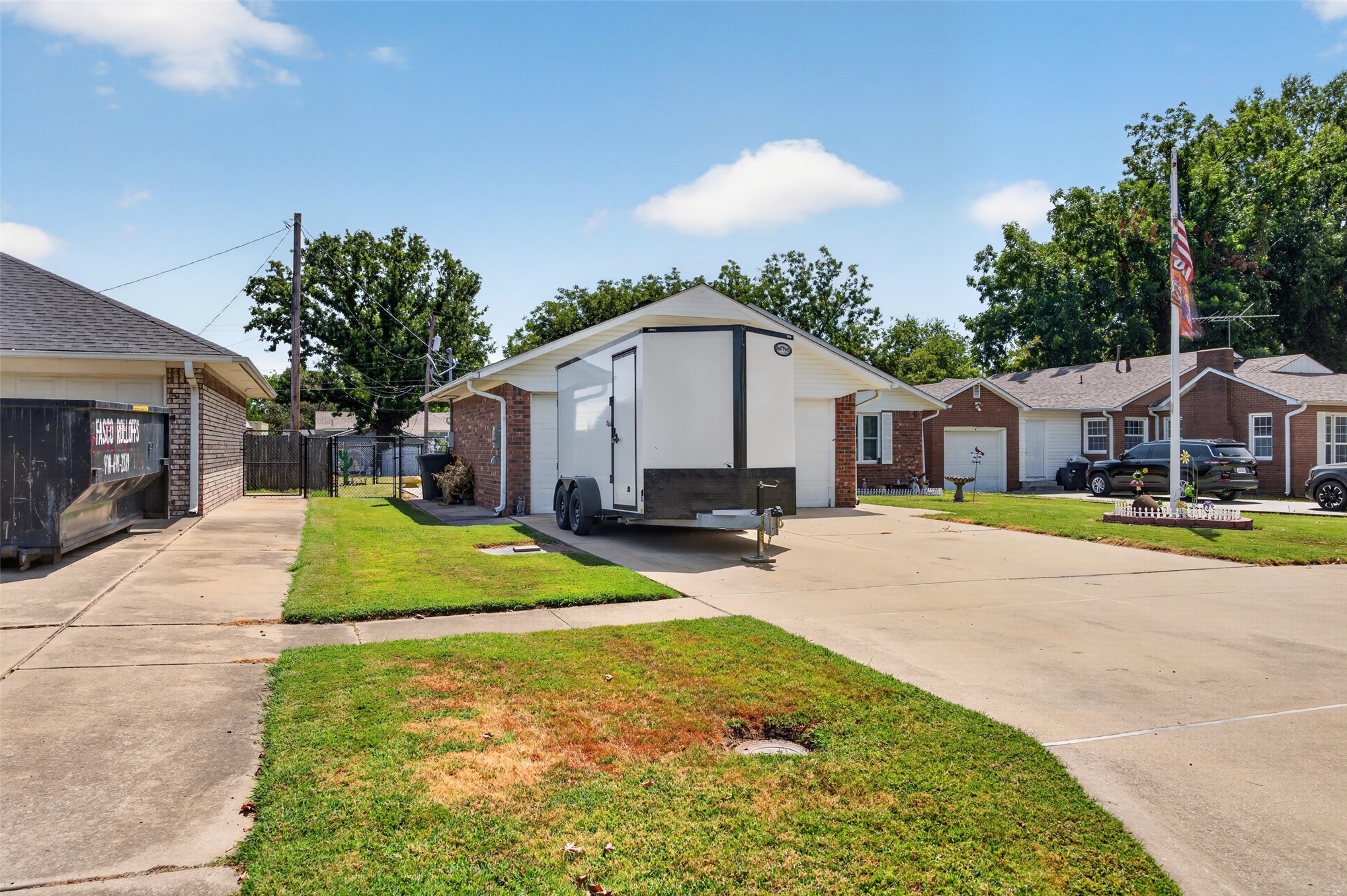 105 S Rowe Street Property Photo 8