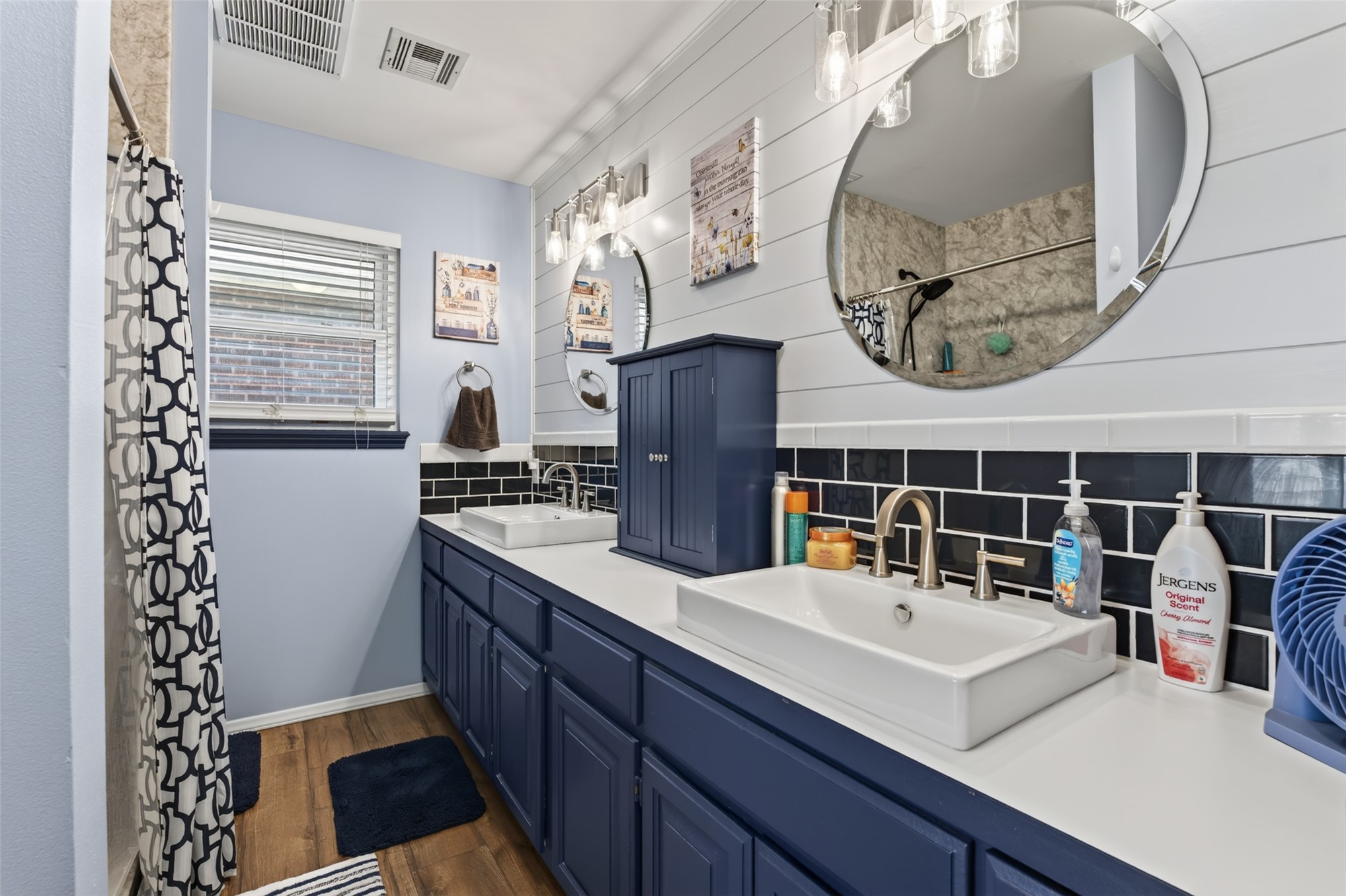 105 S Rowe Street Property Photo 25