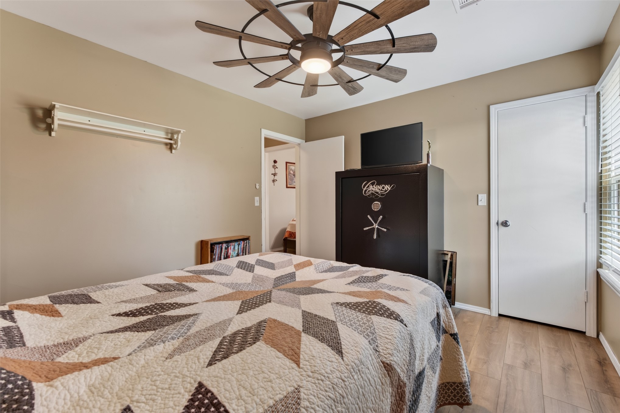 105 S Rowe Street Property Photo 30