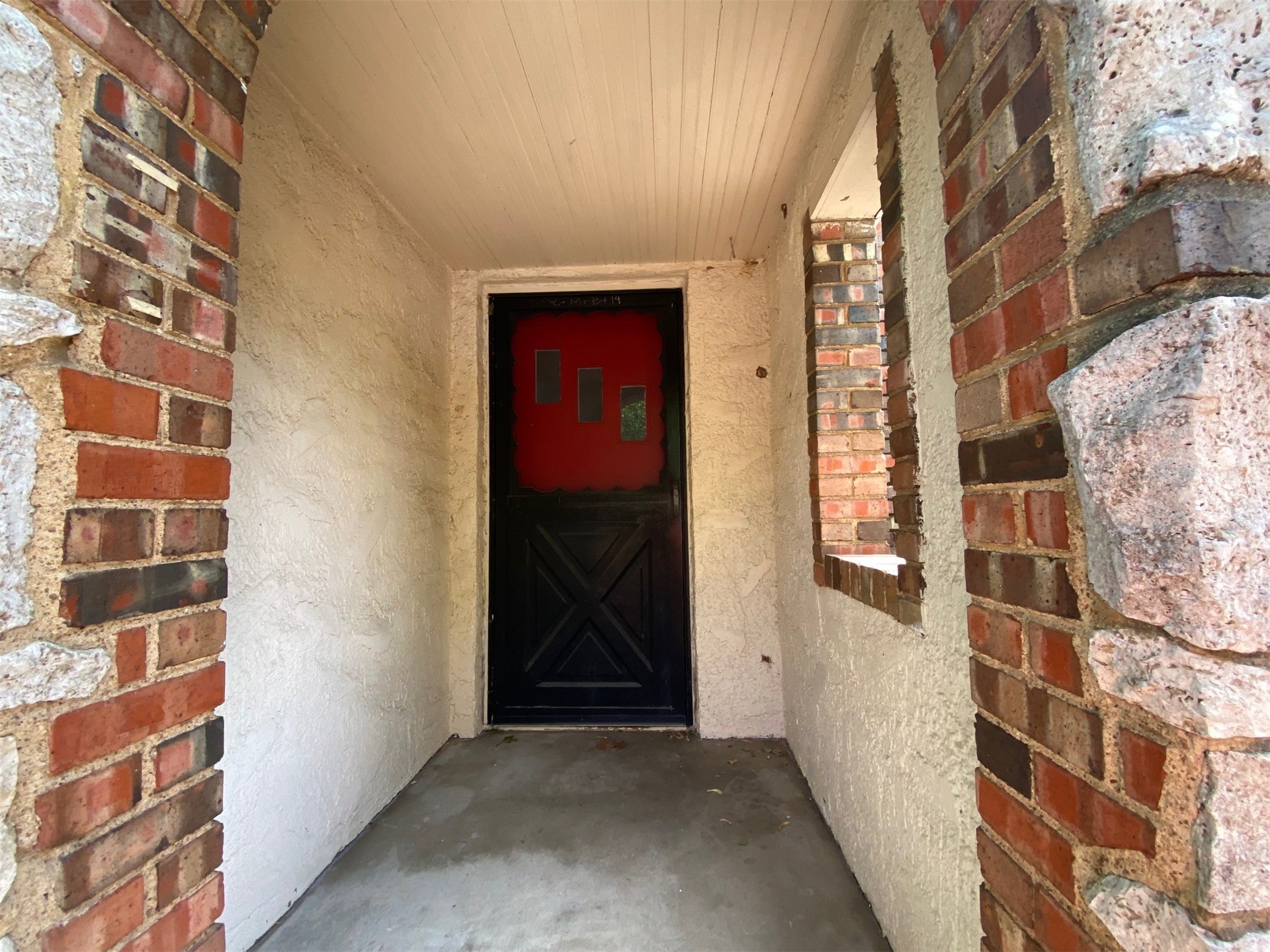 1106 E 36th Street Property Photo 3