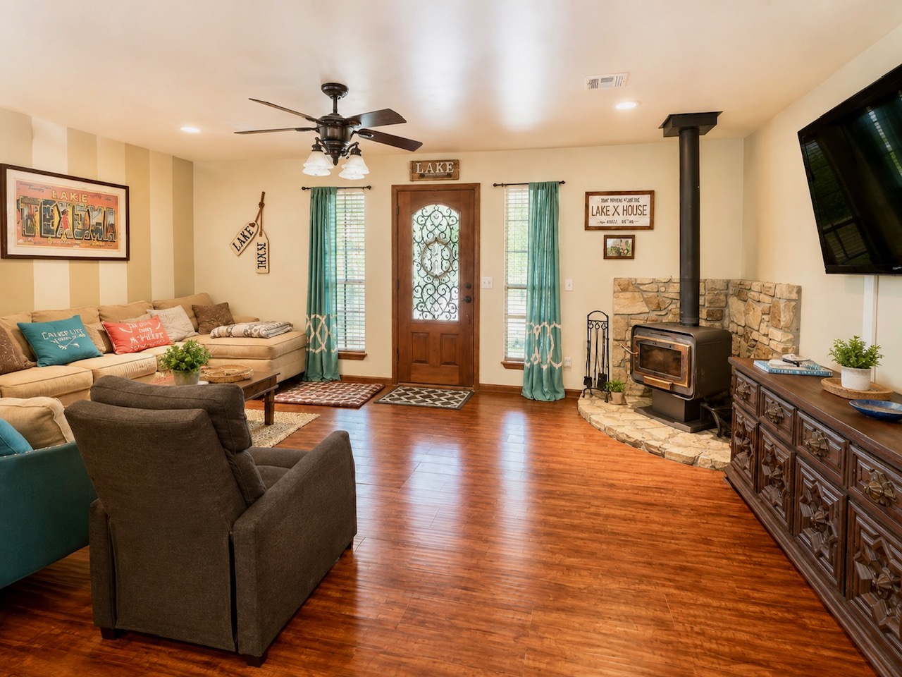12326 Scott Drive Property Photo 15
