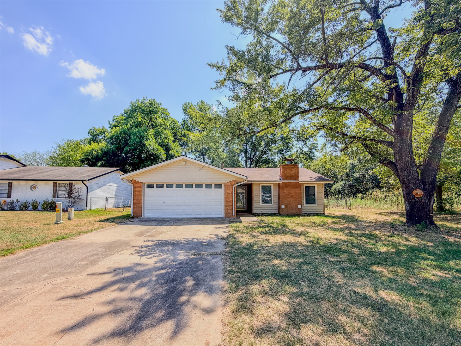 1819 Quail Run Property Photo 2