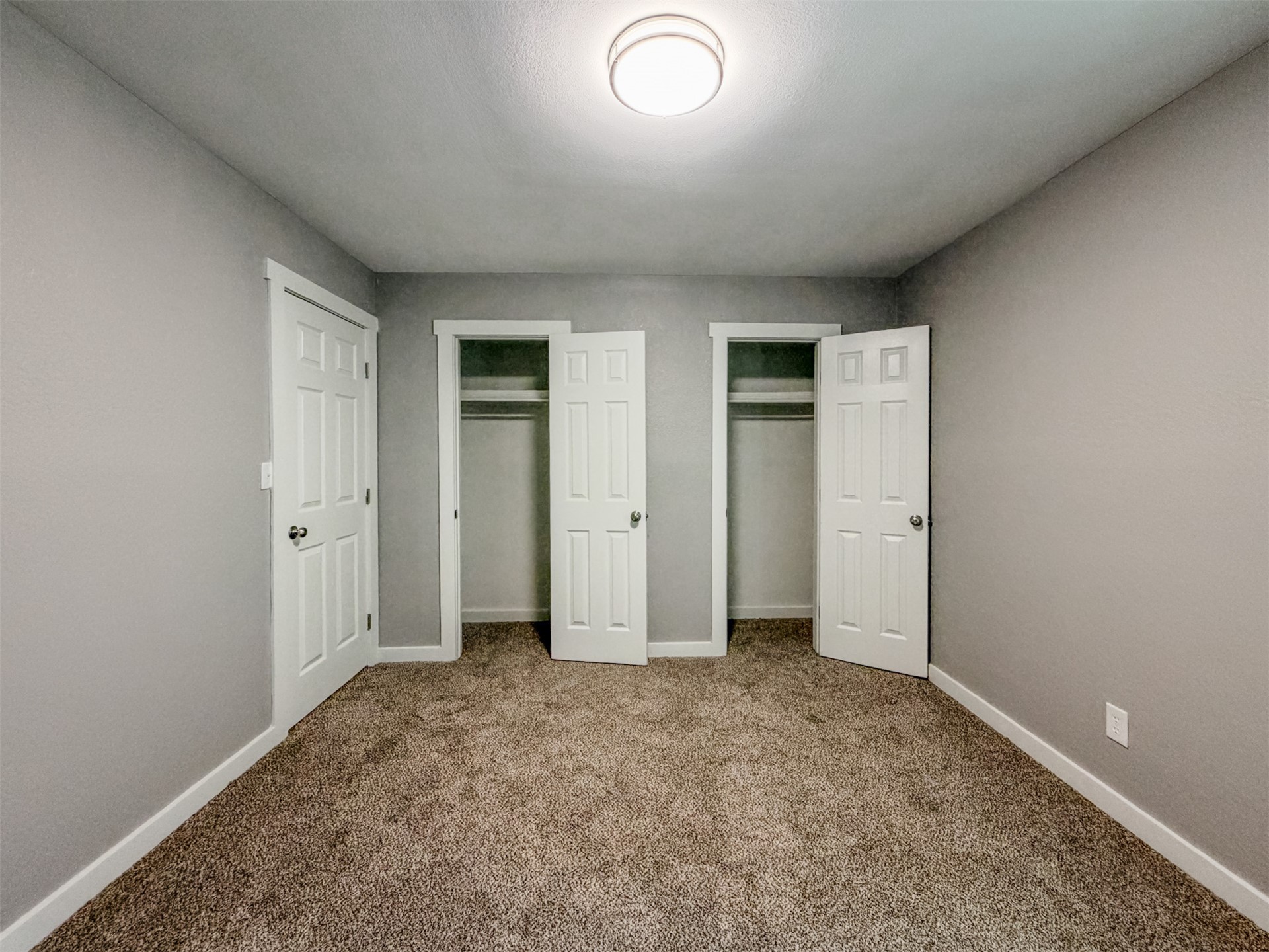 1819 Quail Run Property Photo 29