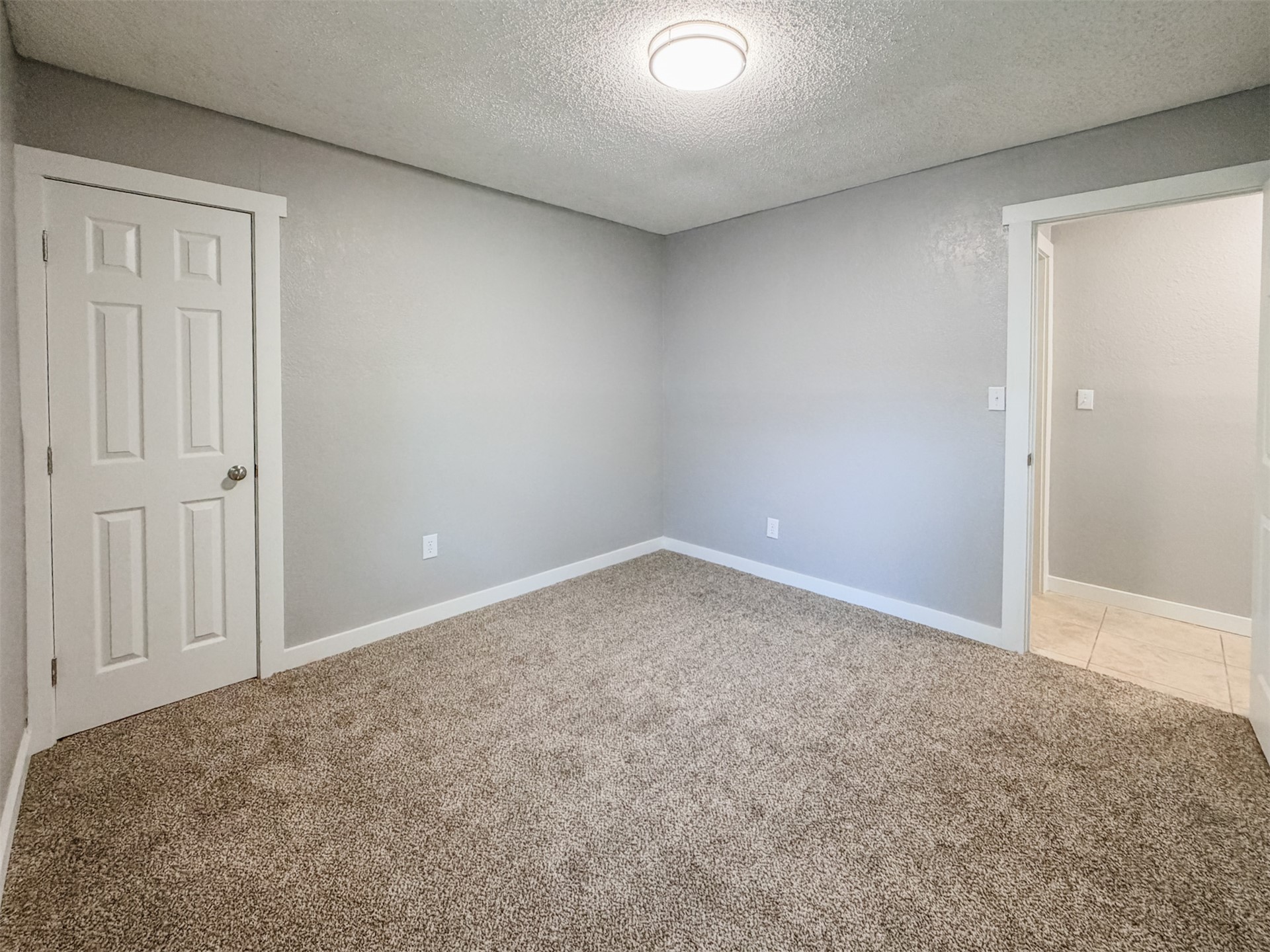 1819 Quail Run Property Photo 38