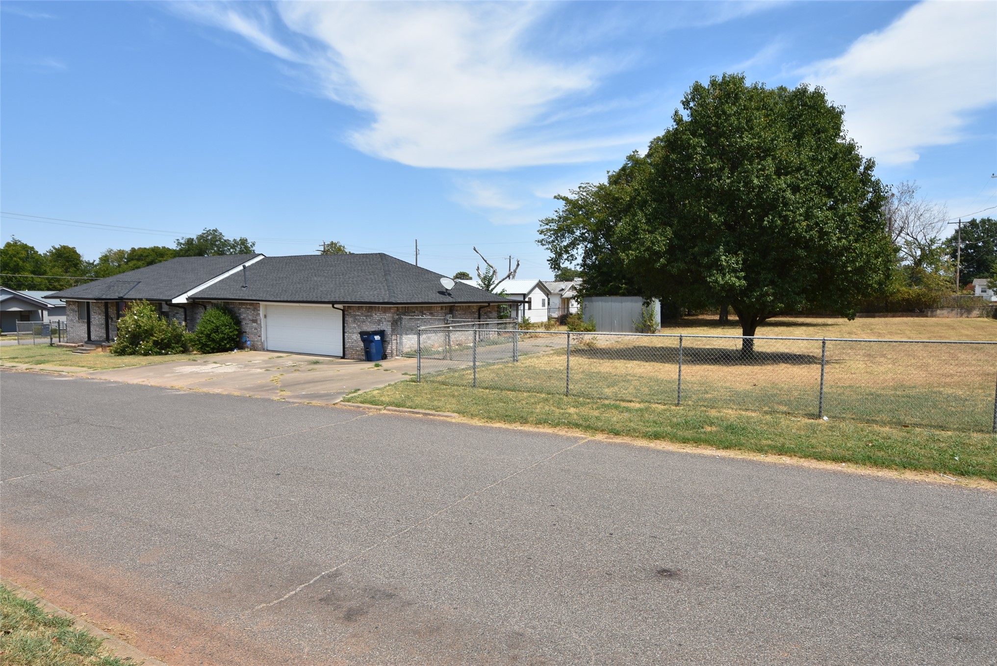 820 N University Street Property Photo 37