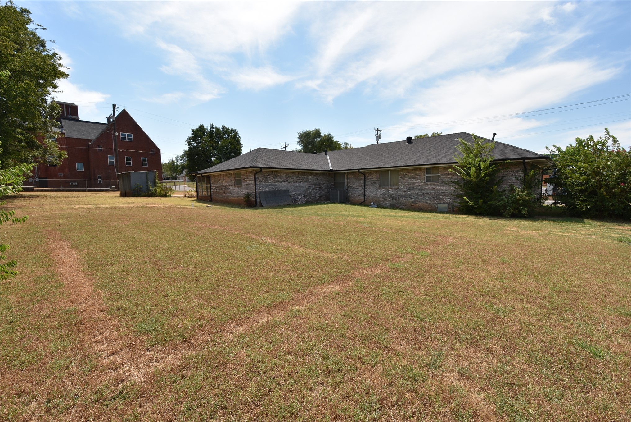 820 N University Street Property Photo 44