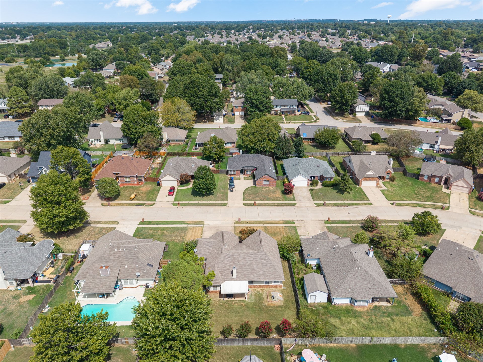 1717 W Jefferson Street Property Photo 6