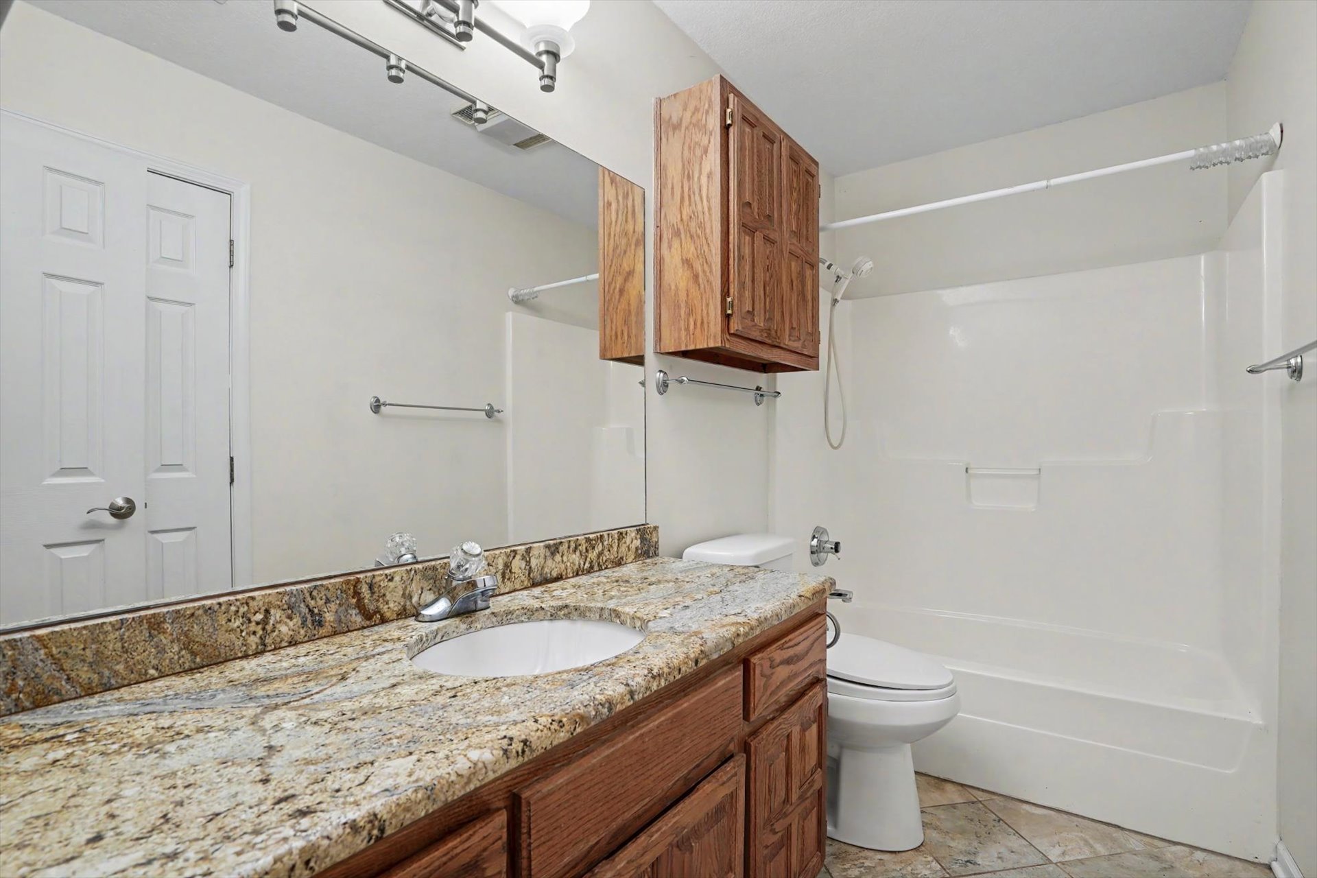 12408 E 87th Street N Property Photo 19