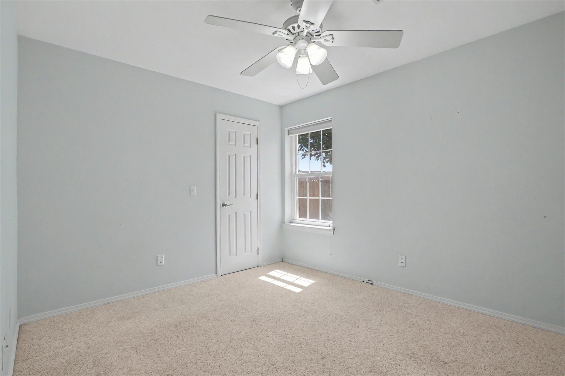 12408 E 87th Street N Property Photo 20