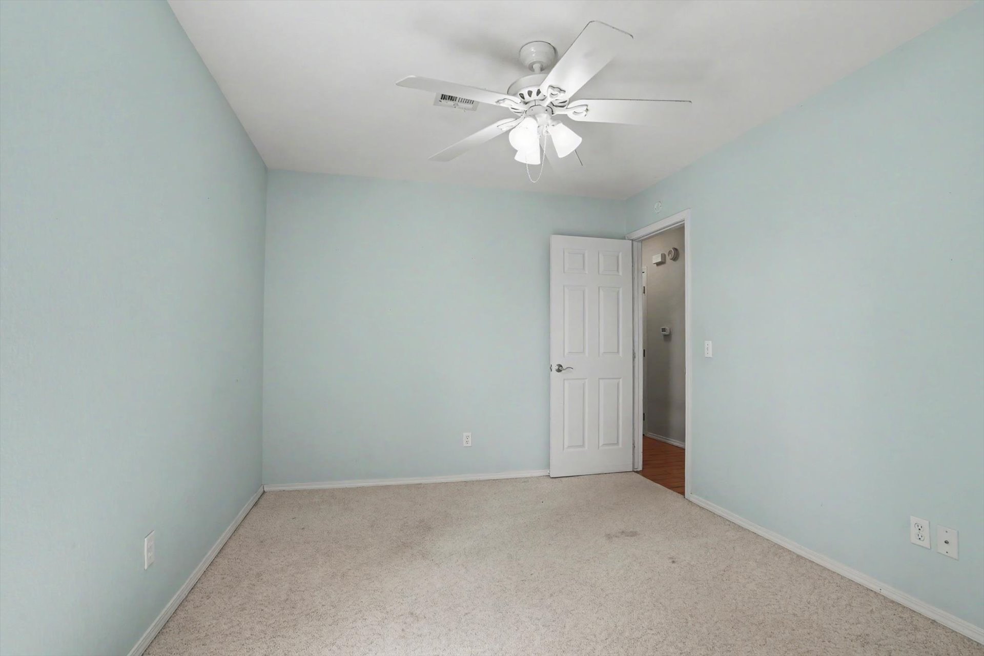 12408 E 87th Street N Property Photo 21