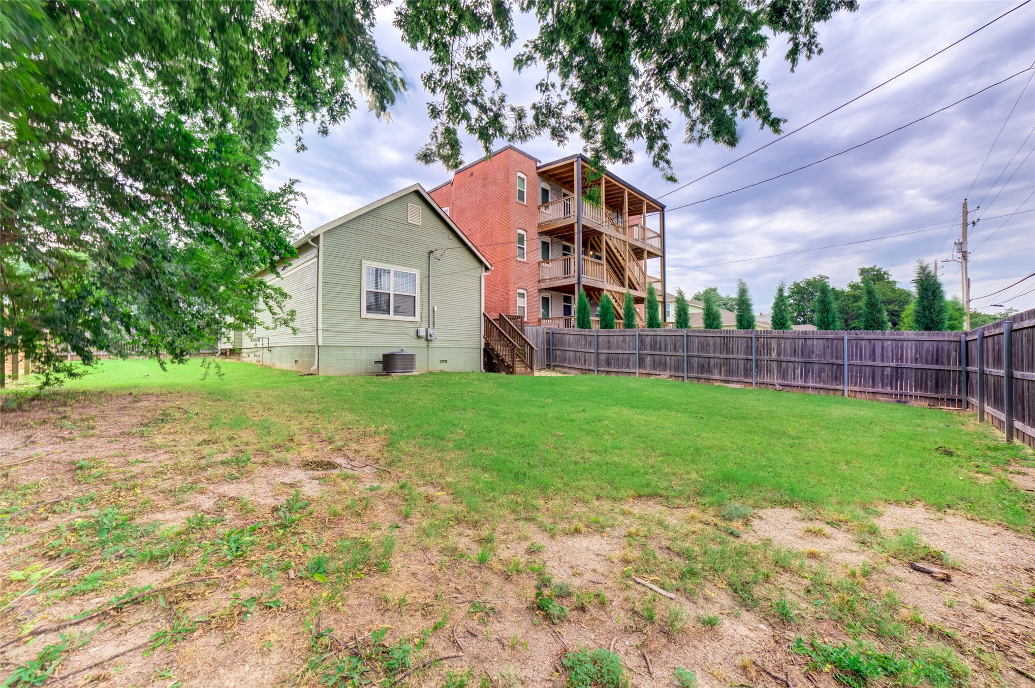 1119 N Main Street Property Photo 17