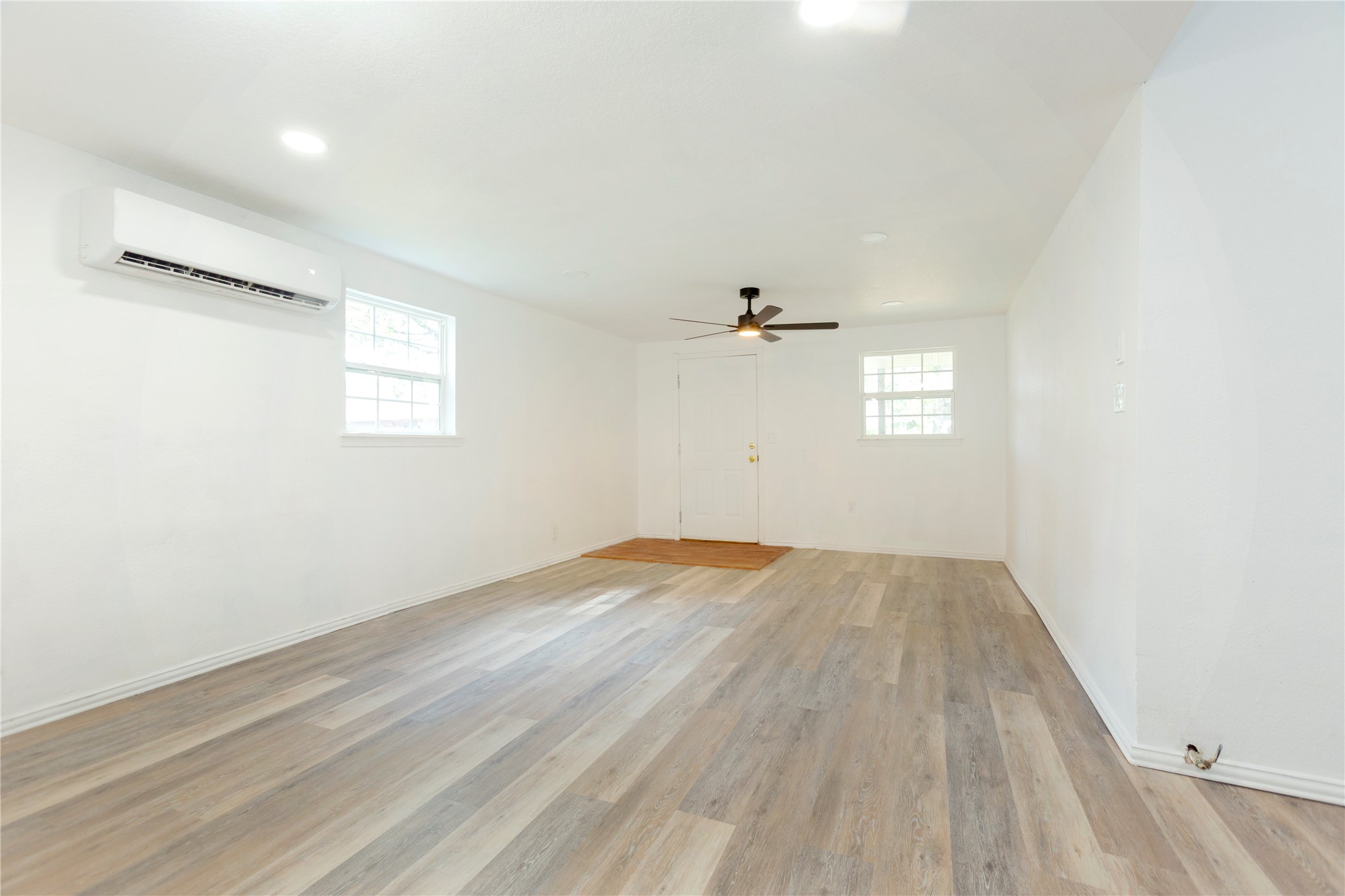 214 W Ada Avenue Property Photo 4
