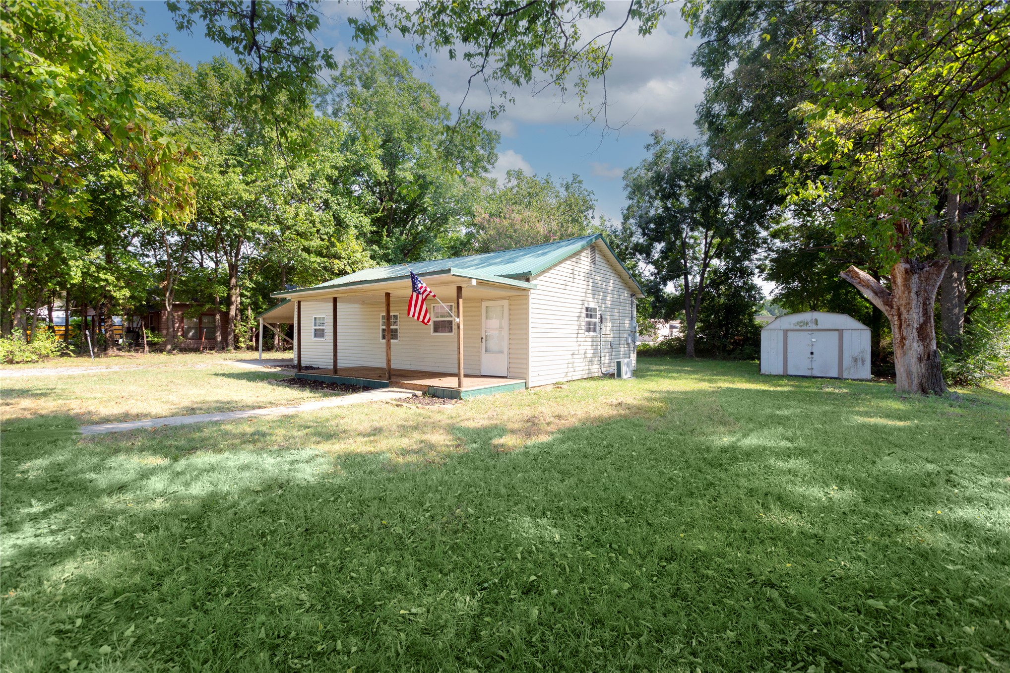 214 W Ada Avenue Property Photo 38