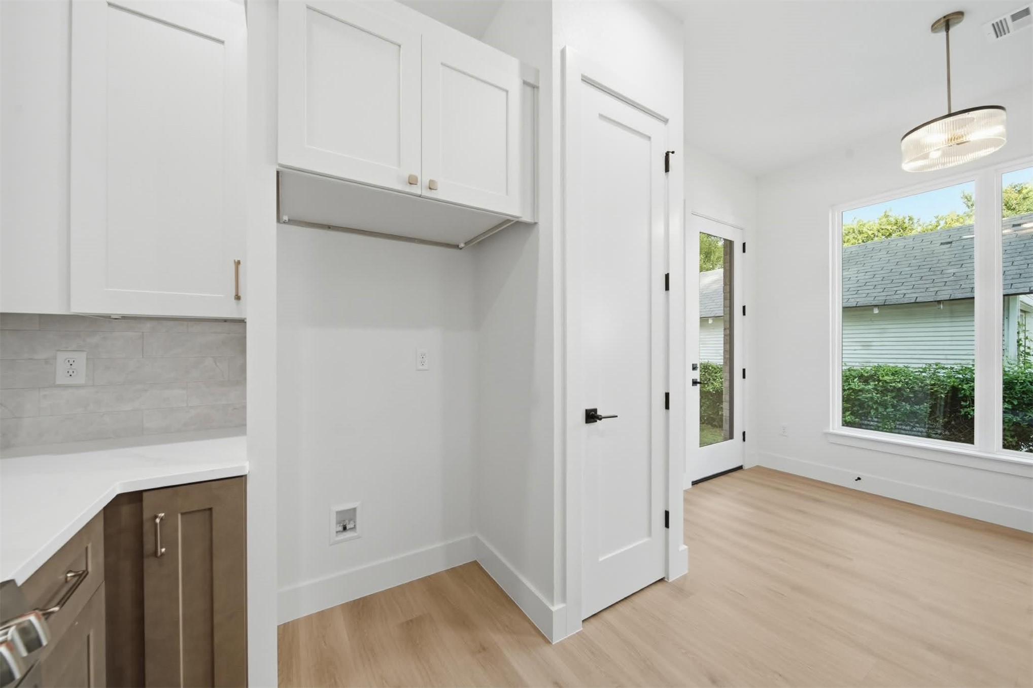 346 E Zion Place Property Photo 17