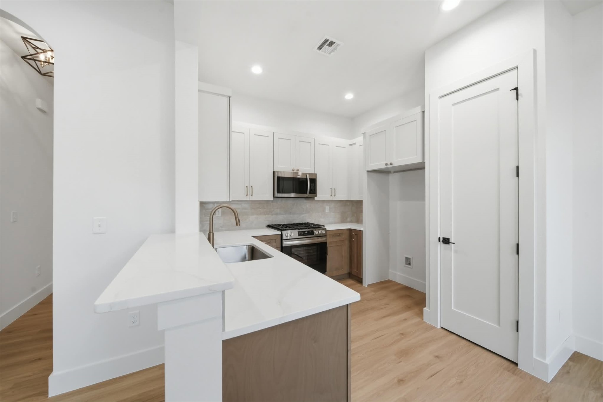 346 E Zion Place Property Photo 18