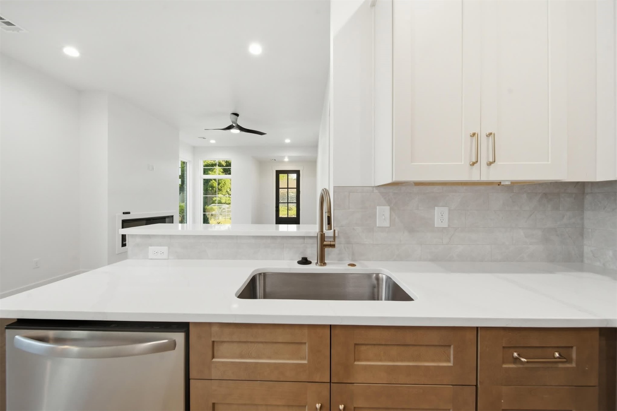 346 E Zion Place Property Photo 19