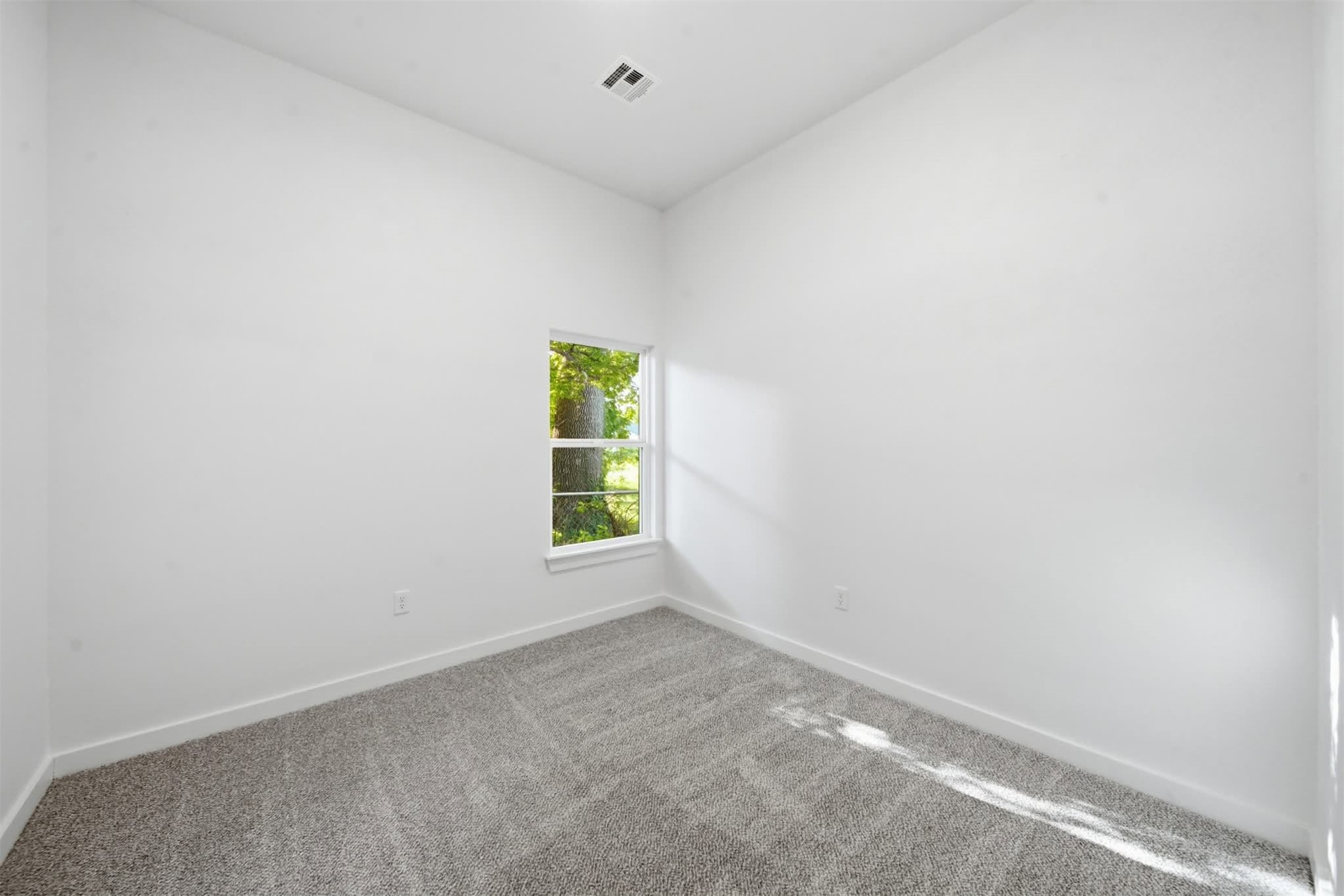 346 E Zion Place Property Photo 28