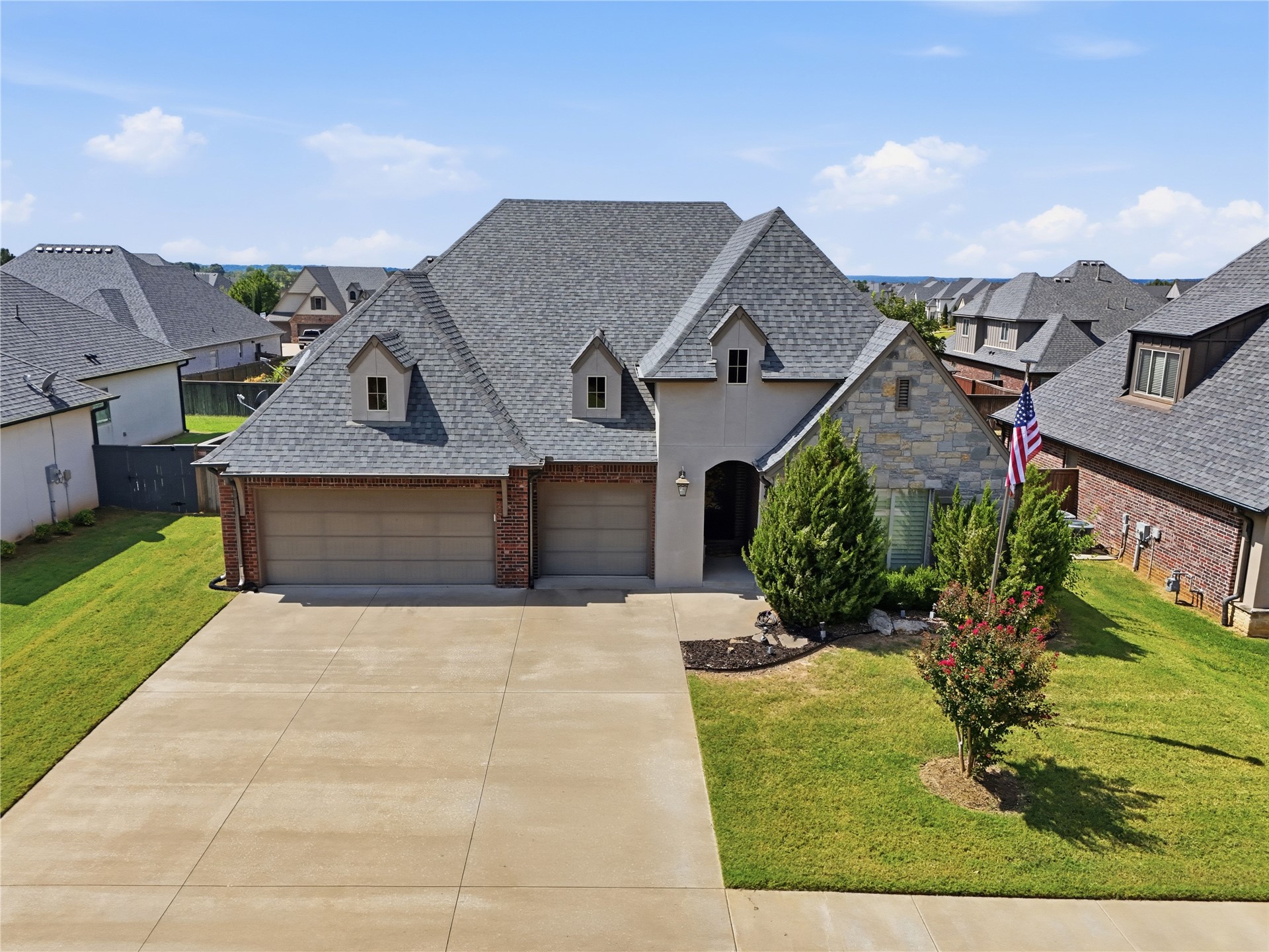 12924 S 2nd Place Property Photo 40