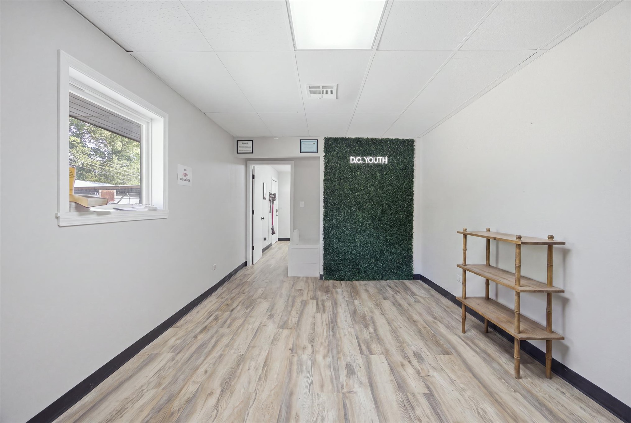 1230 S Main Street Property Photo 27
