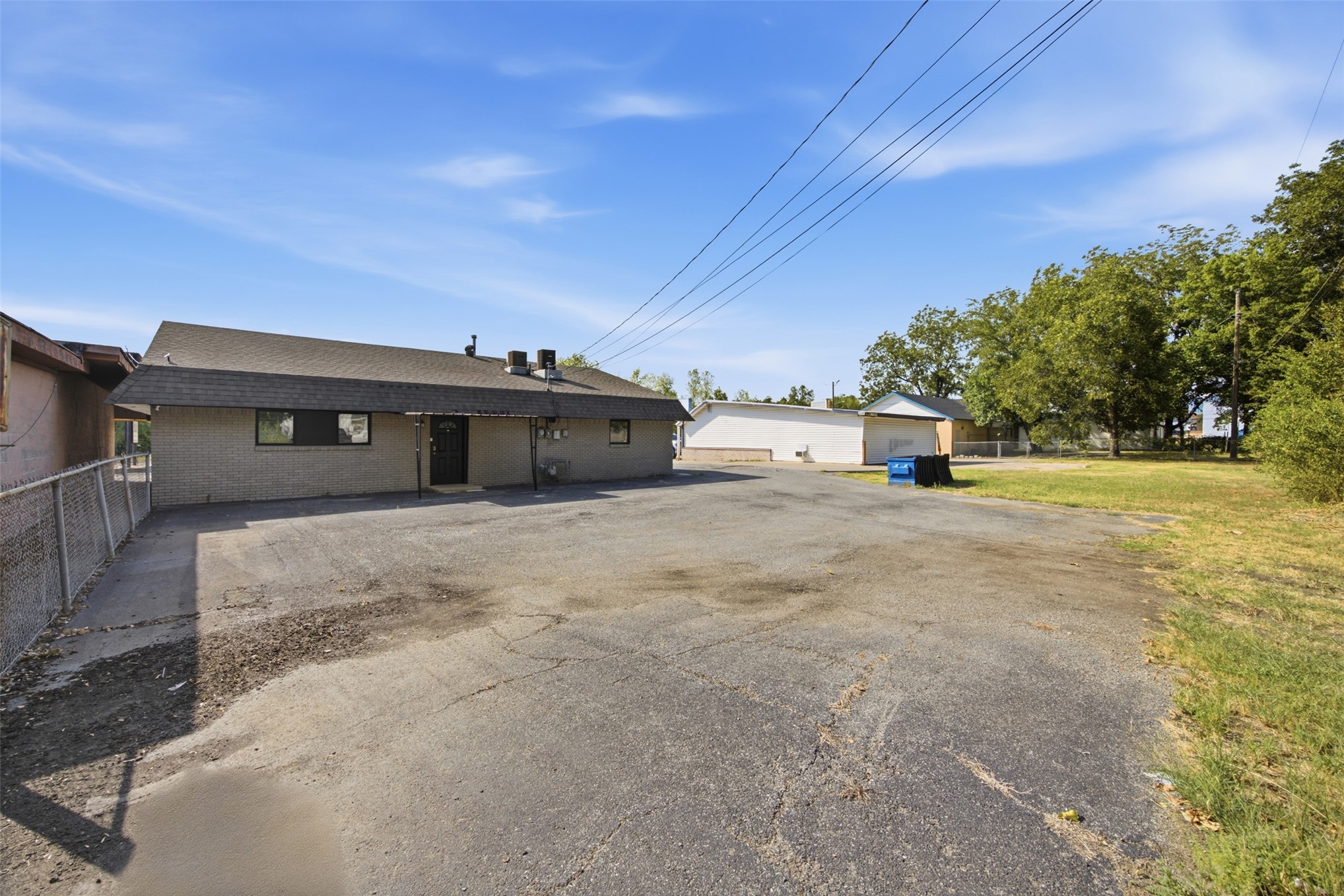 1230 S Main Street Property Photo 30
