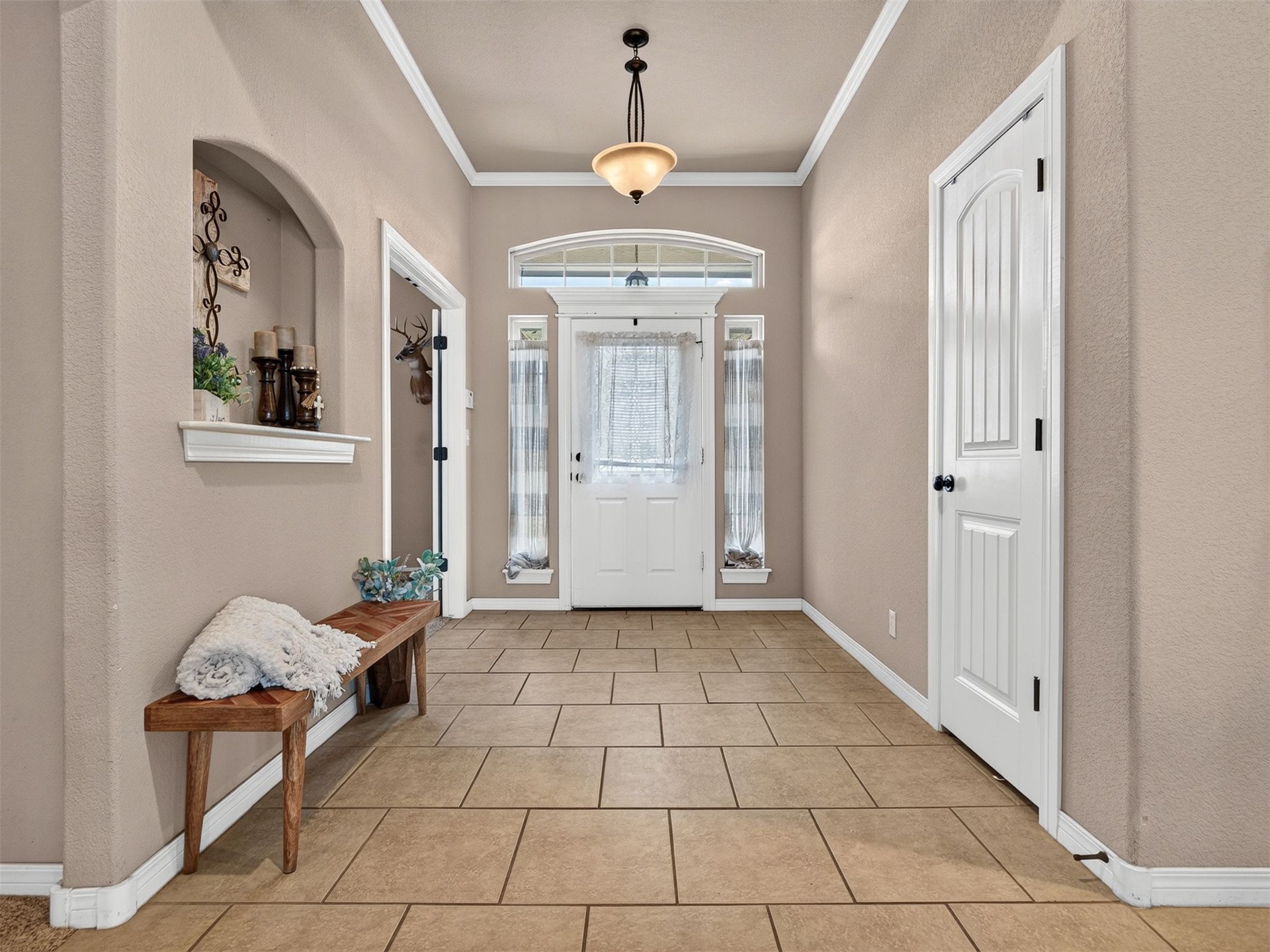 4443 Walnut Street Property Photo 5