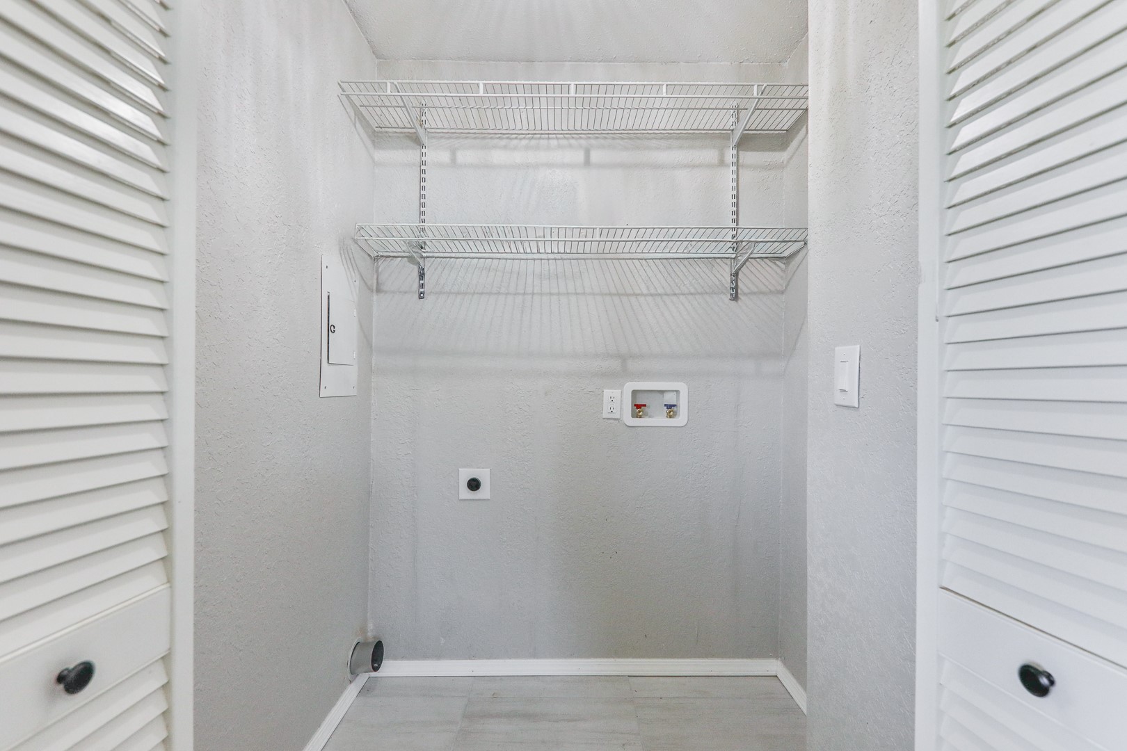 200 S Elm Street Property Photo 15