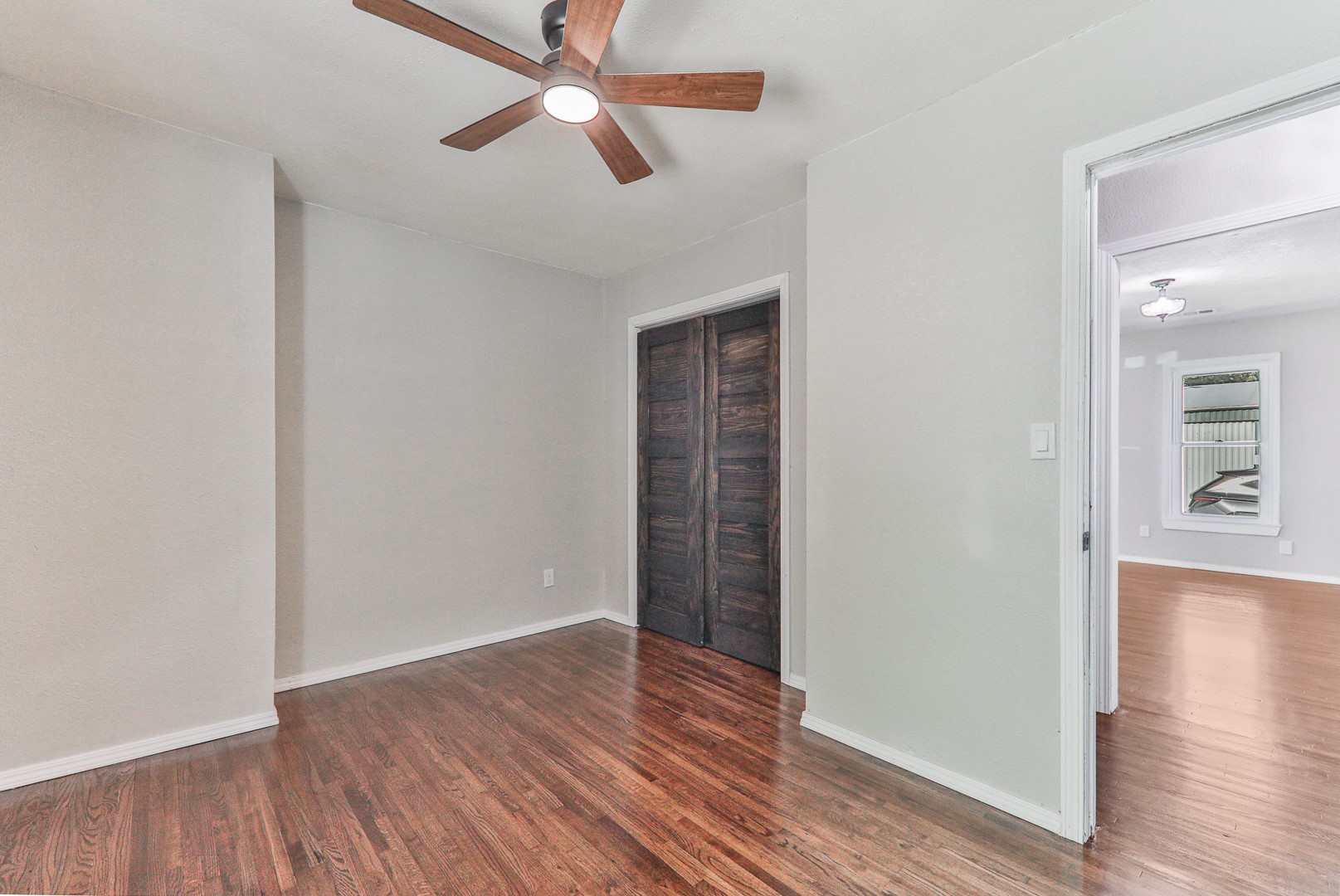200 S Elm Street Property Photo 16