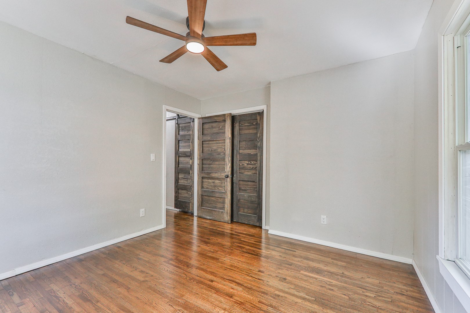 200 S Elm Street Property Photo 19