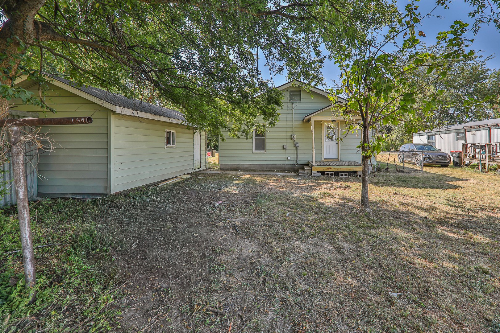 200 S Elm Street Property Photo 21