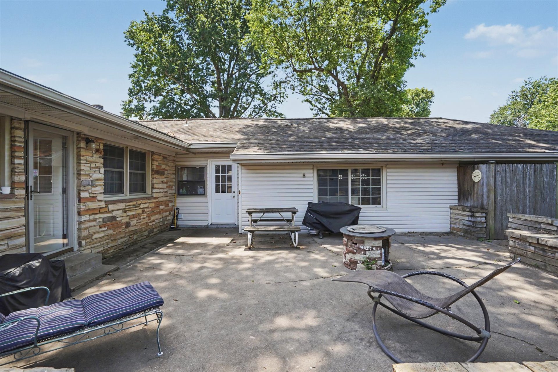 2882 S Florence Avenue Property Photo 19