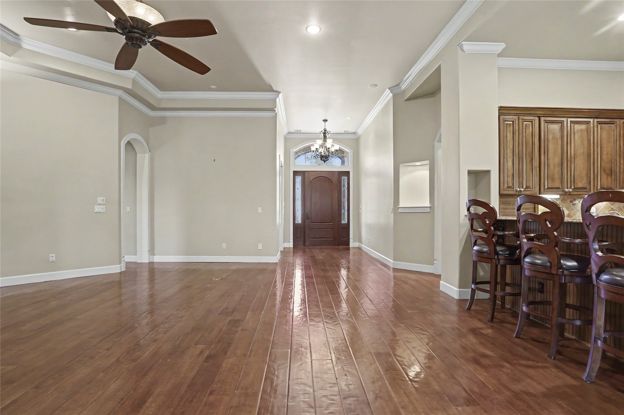 608 E Glendale Street Property Photo 12