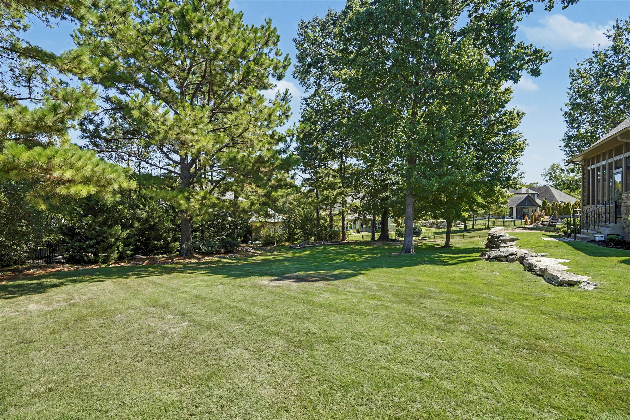 608 E Glendale Street Property Photo 47