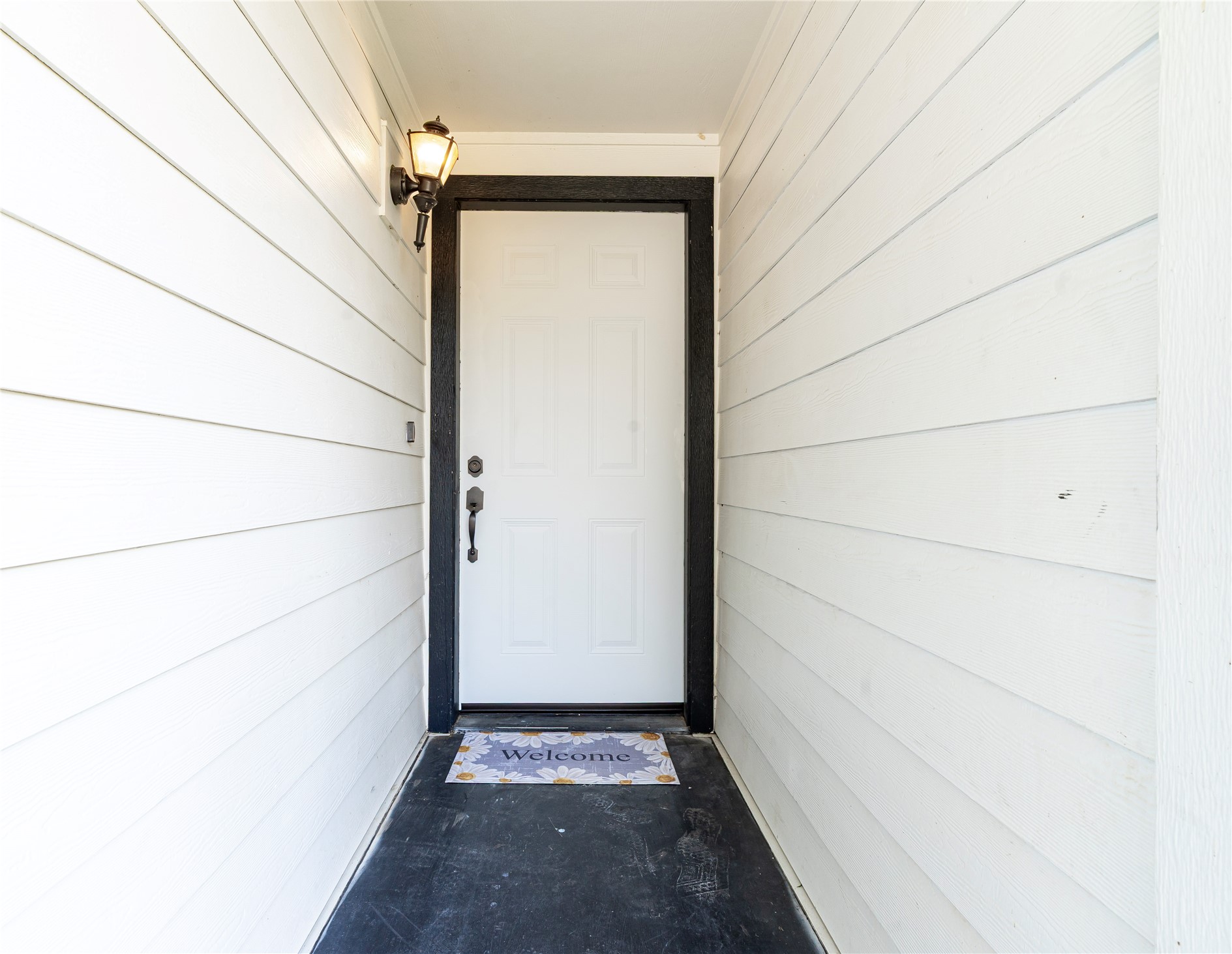 2304 W Ocala Street Property Photo 6