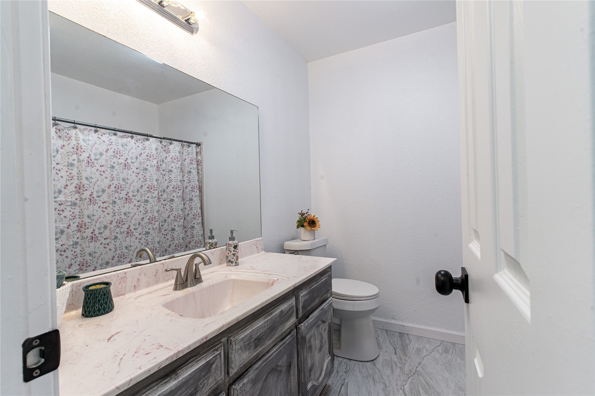2304 W Ocala Street Property Photo 19