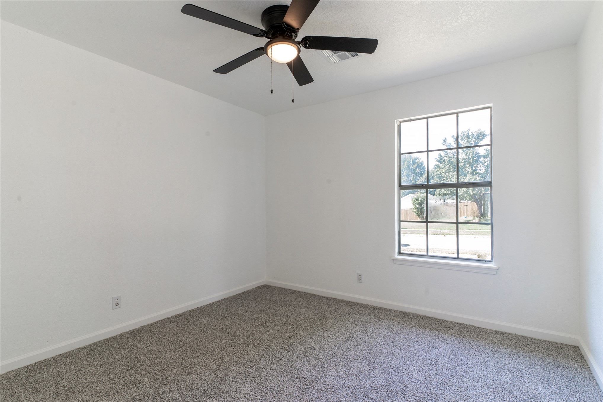 2304 W Ocala Street Property Photo 20