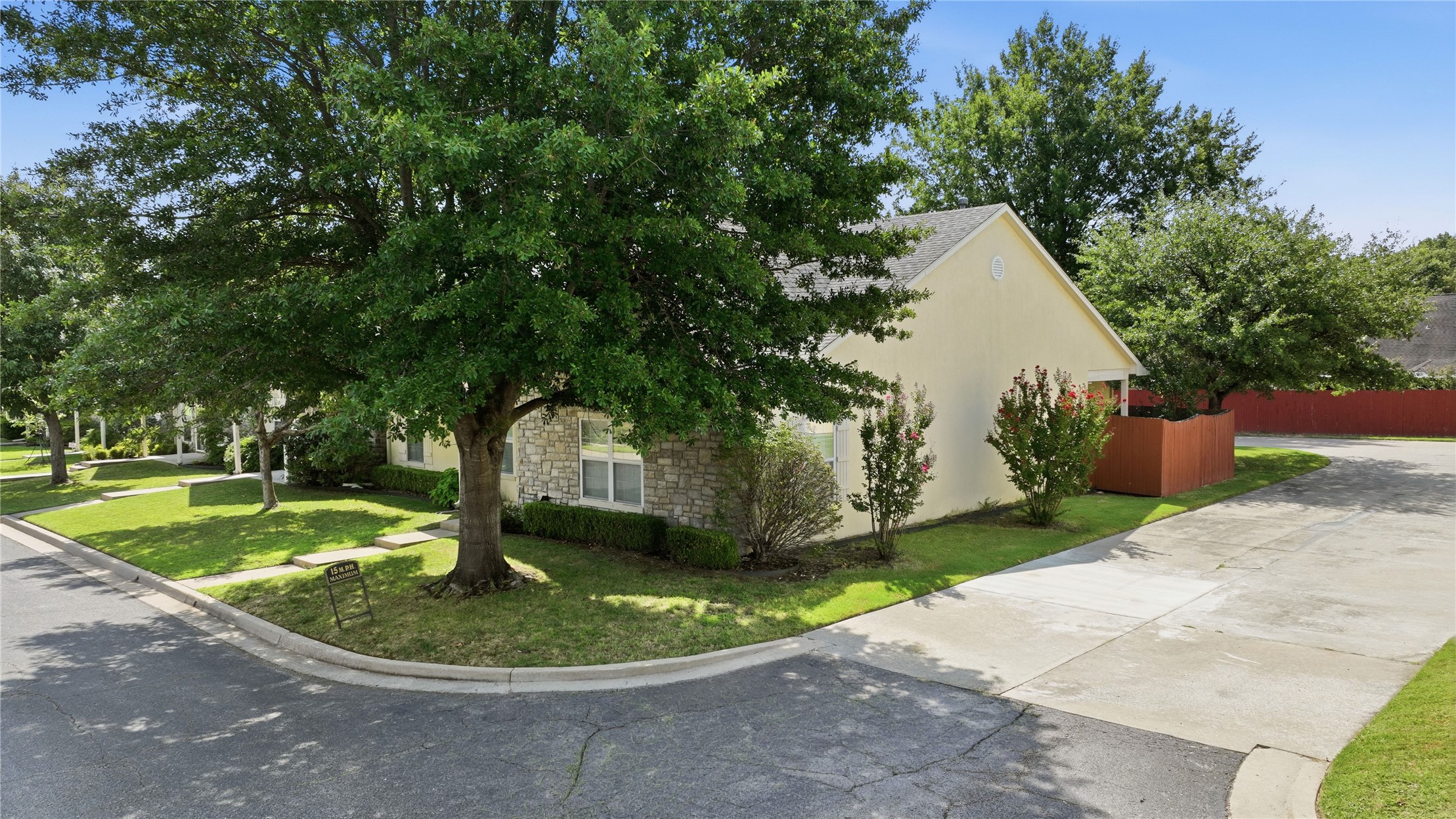 8212 E 74th Court Property Photo 14