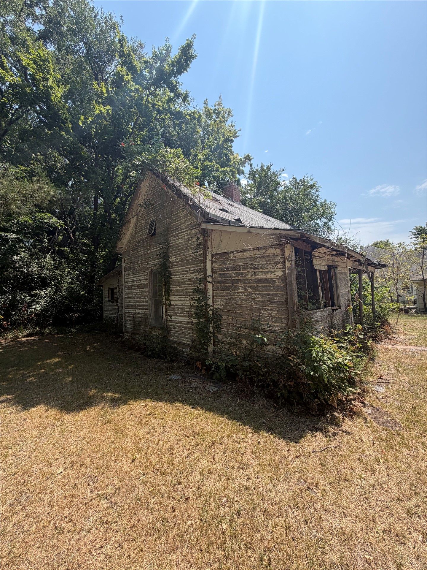 312 N Katy Avenue Property Photo 2