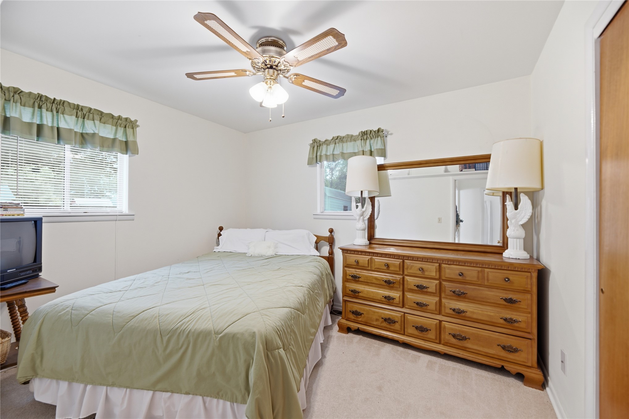 12 W Stadium Road Property Photo 23