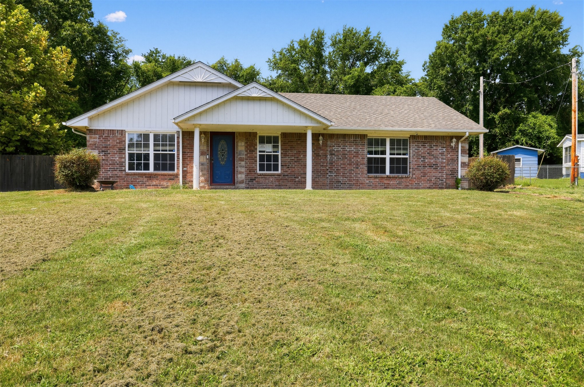 121134 4156 Road Property Photo 1