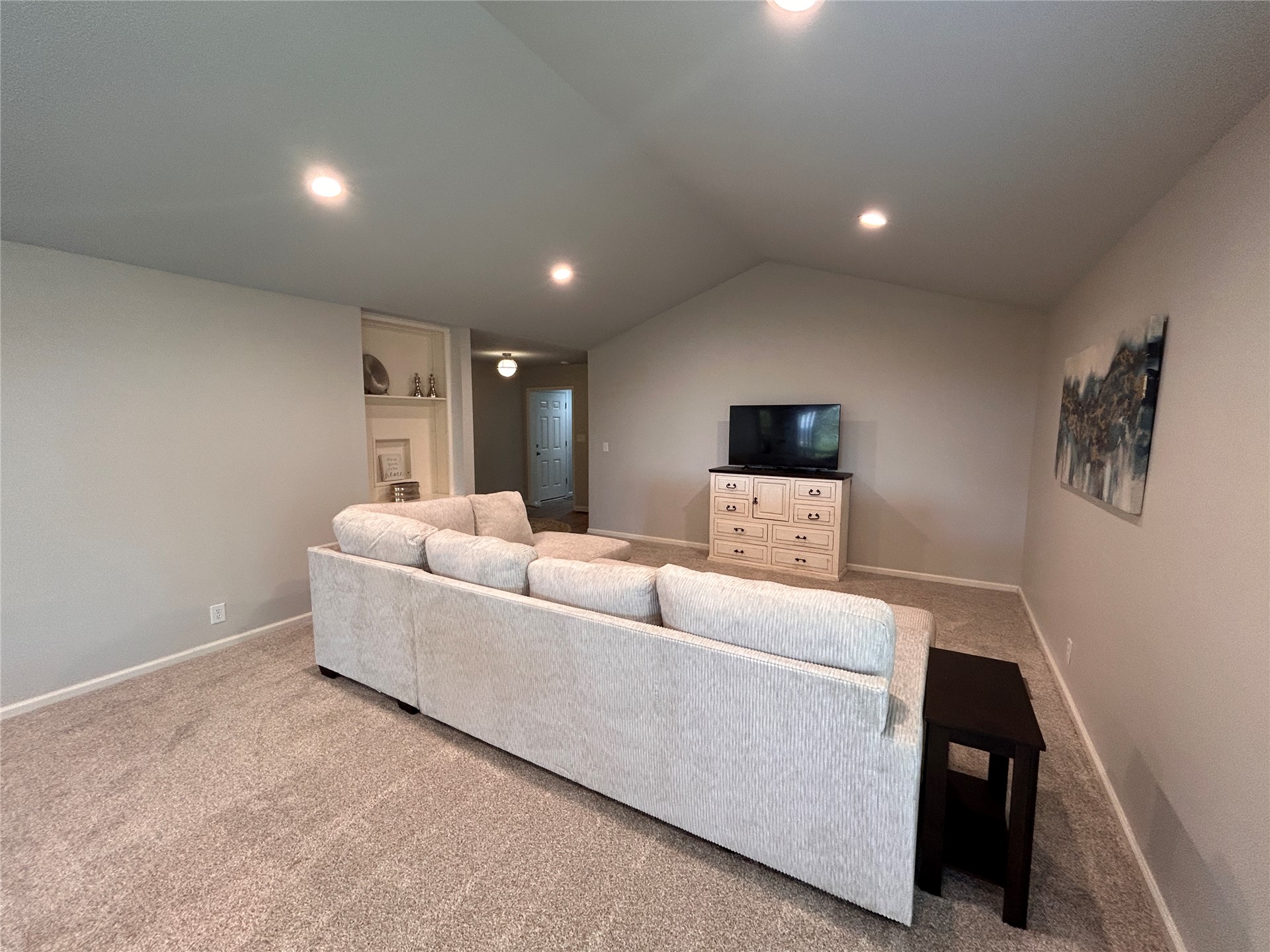2 Westwind Drive Property Photo 8