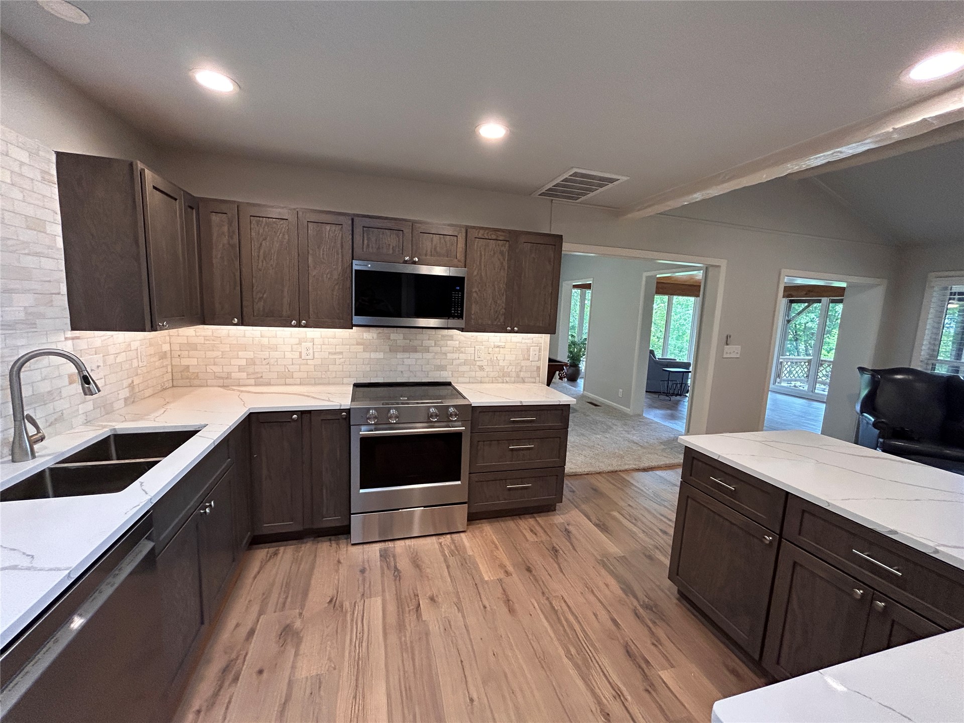 2 Westwind Drive Property Photo 17