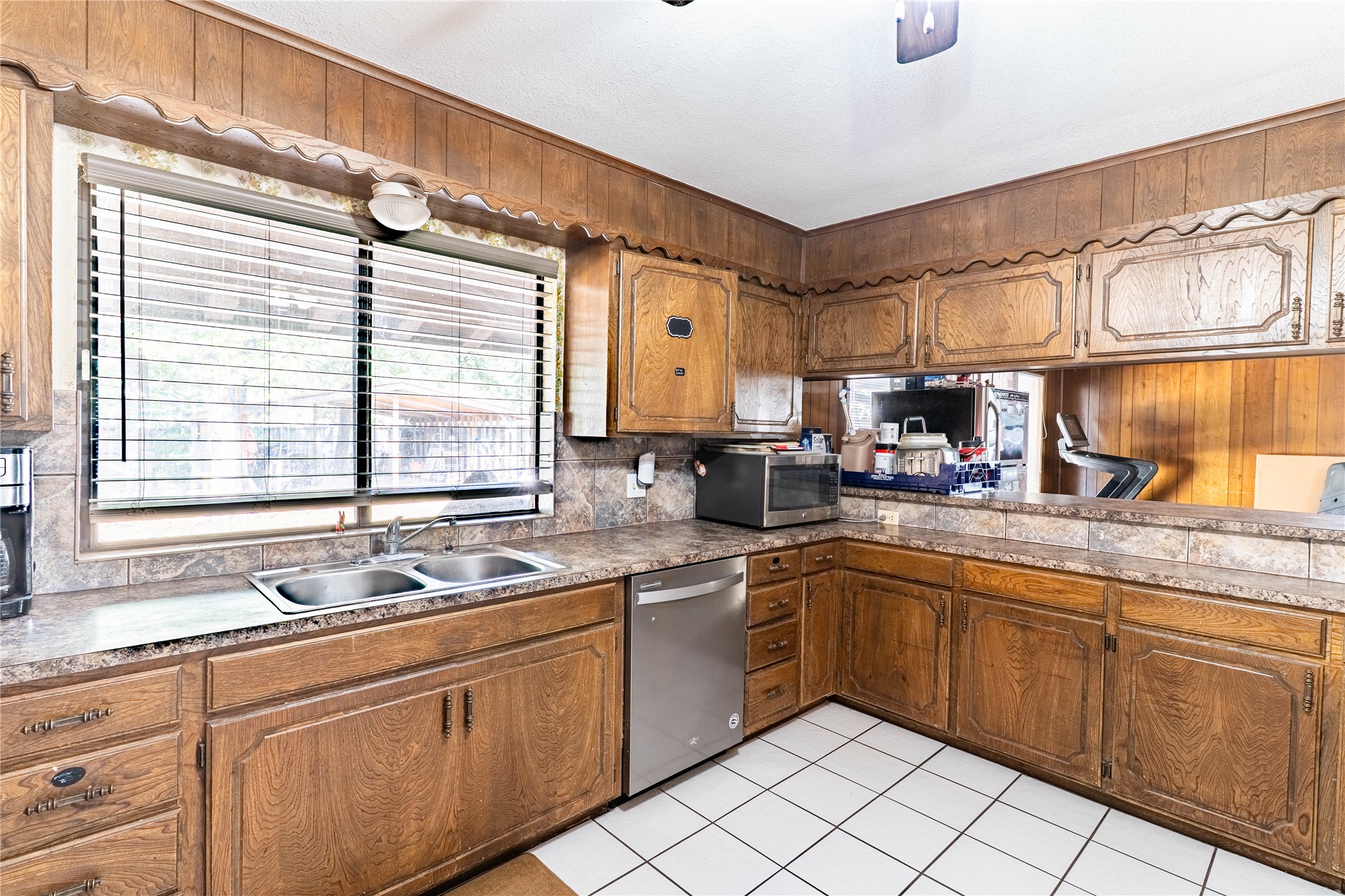 505 S Lakeridge Drive Property Photo 11
