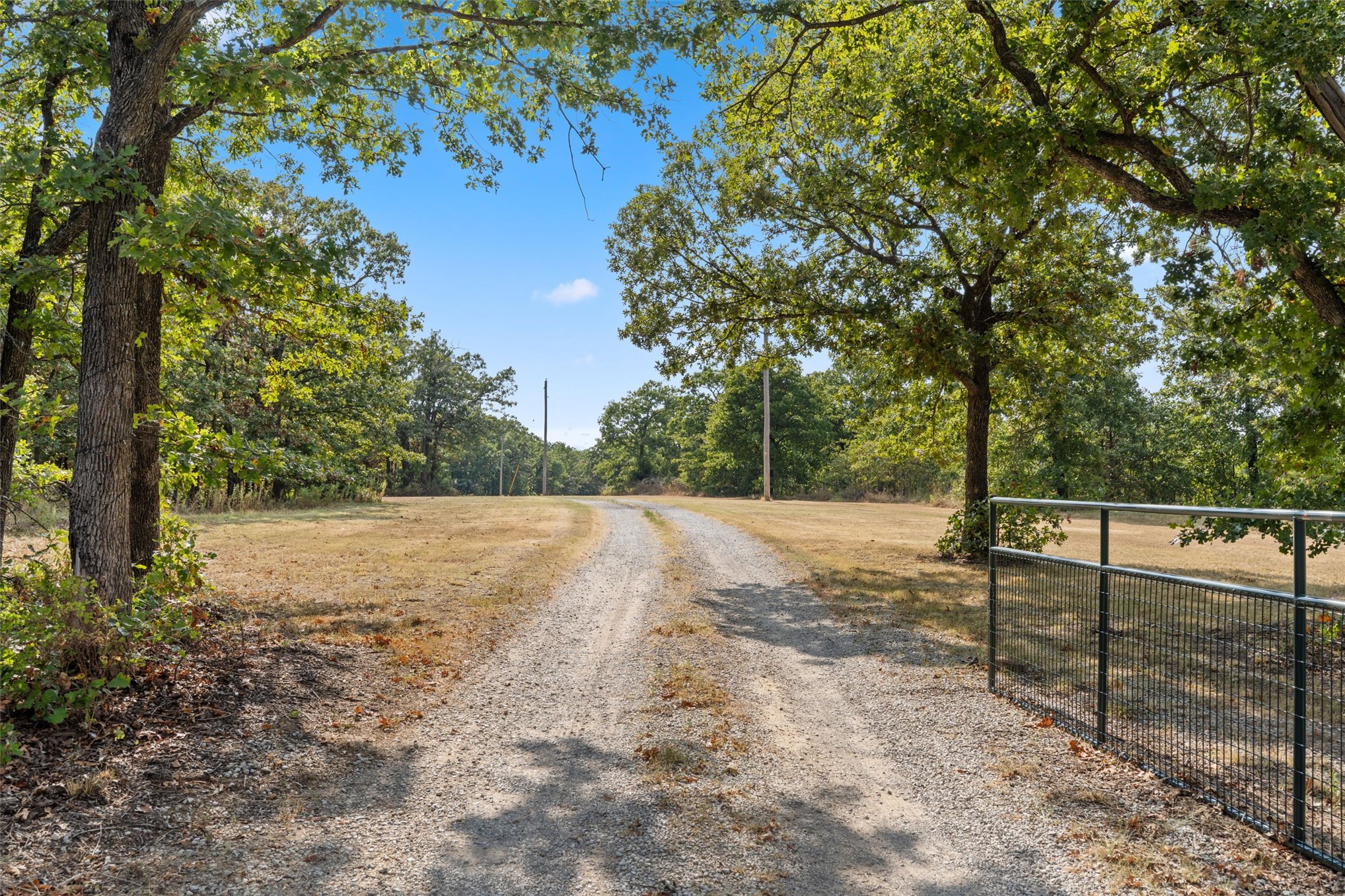 5297 County Road 2075 Property Photo 2