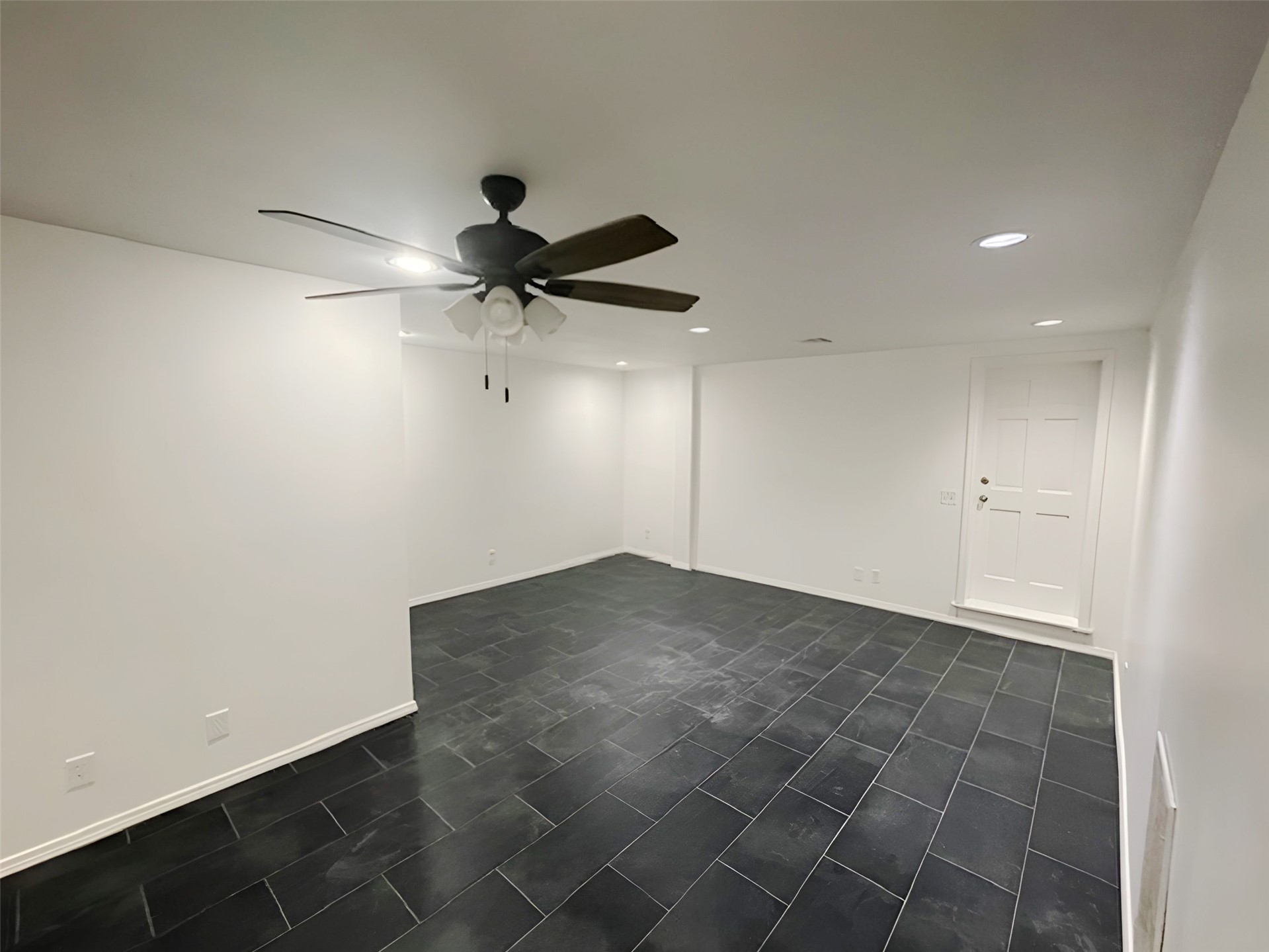 3813 E 99th Place Property Photo 17